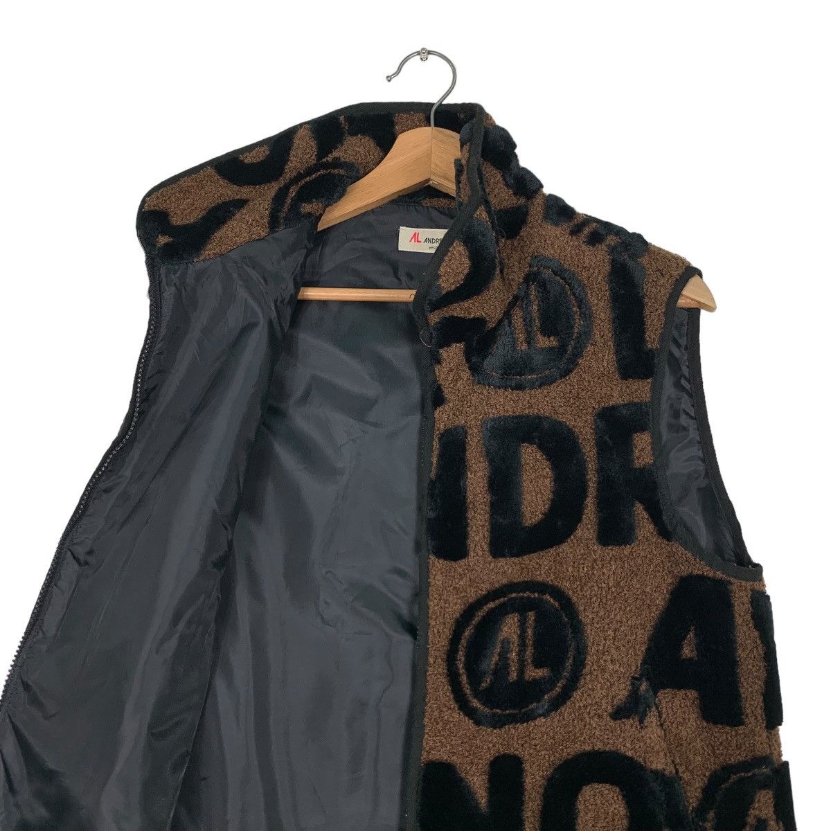 Andreluciano ANDRELUCIANO Big Logo Fleece Vest #0656-C30 Size US M / EU 48-50 / 2 - 10 Thumbnail