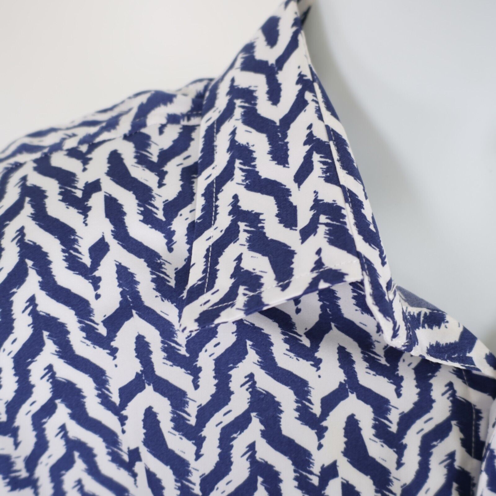 Designer Triton Blue White Zebra Striped Large Stretchy Polyester Dre Size US L / EU 52-54 / 3 - 2 Thumbnail