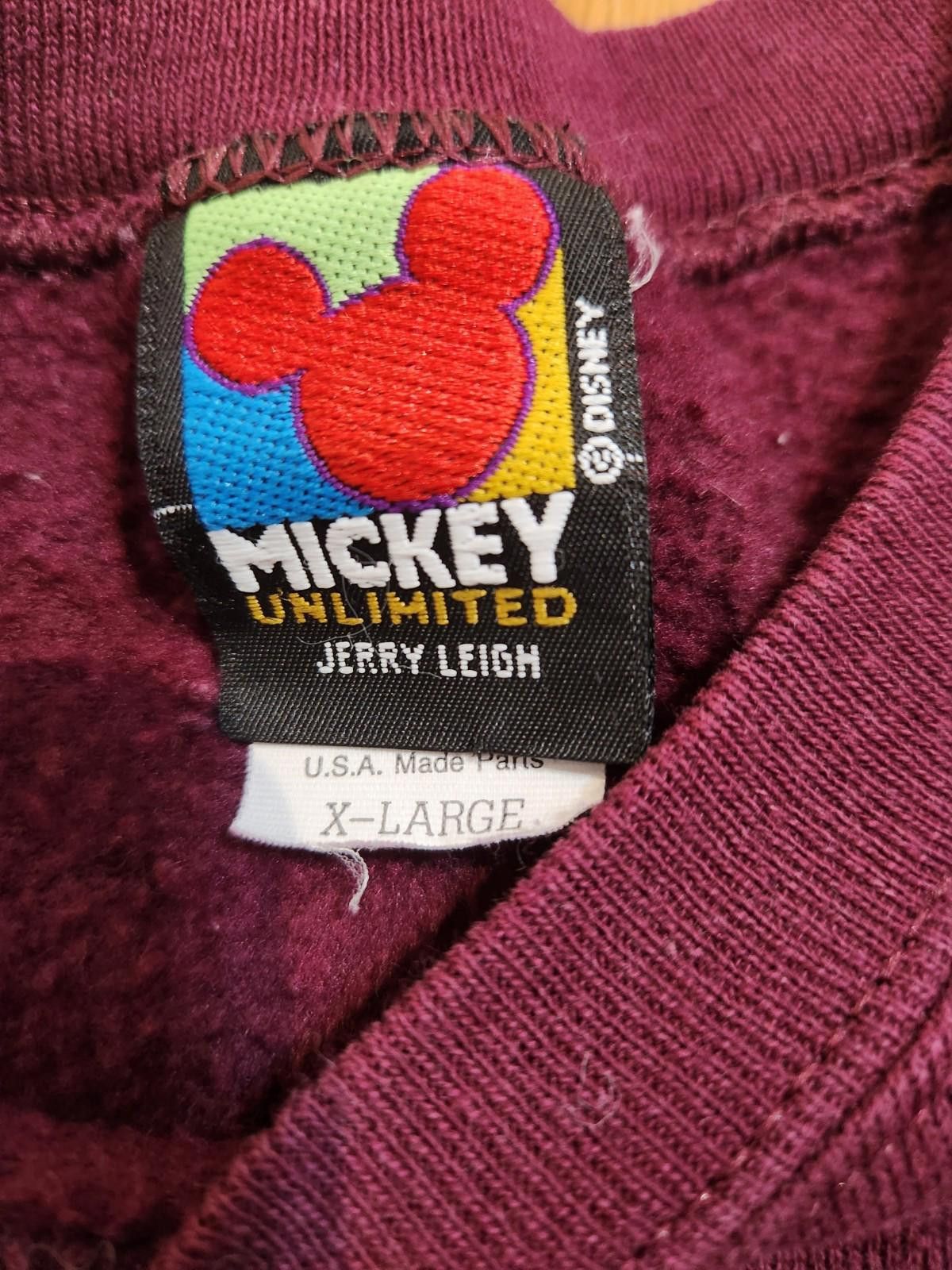 Disney Vintage Disney Mickey Mouse Streetwear Crewneck Maroon XL Size US XL / EU 56 / 4 - 3 Thumbnail