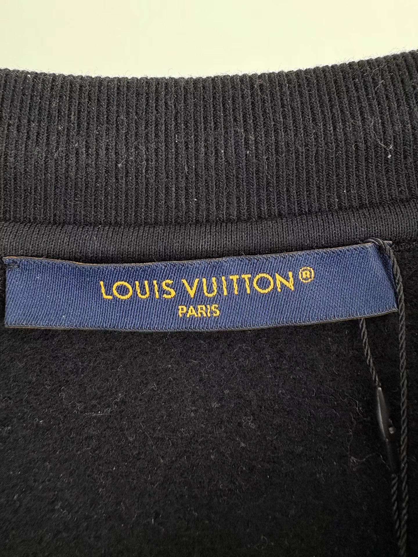 Louis Vuitton LV Owl Embroidered Long Sleeve Sweatshirt K1 Size US XL / EU 56 / 4 - 4 Thumbnail