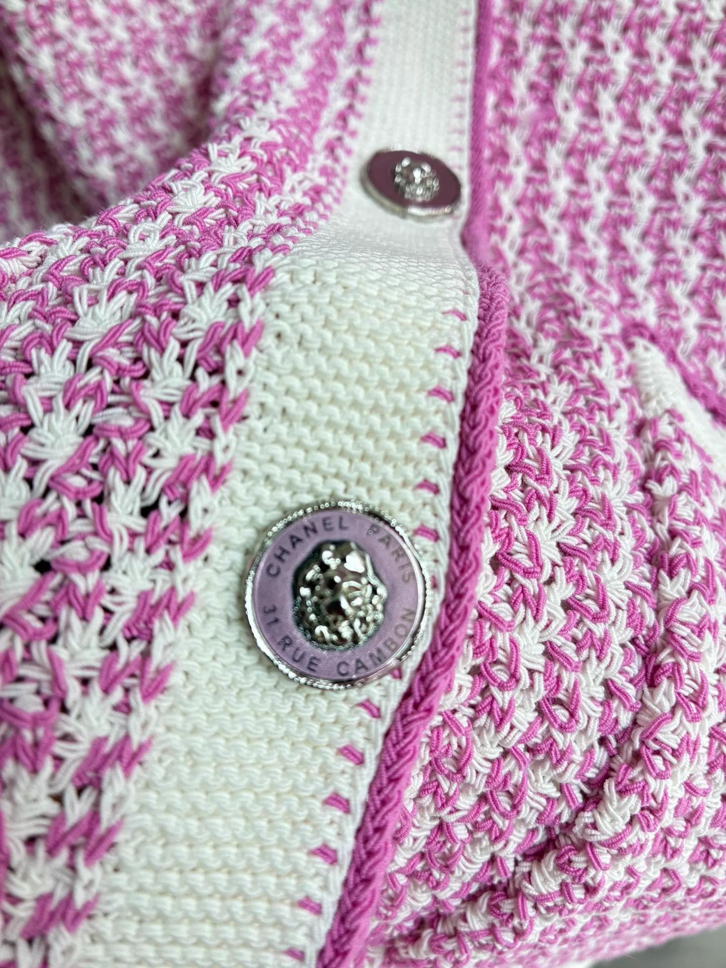 Chanel Chanel 22P Spring/Summer Pink & White Knit Cardigan Size XS / US 0-2 / IT 36-38 - 4 Thumbnail