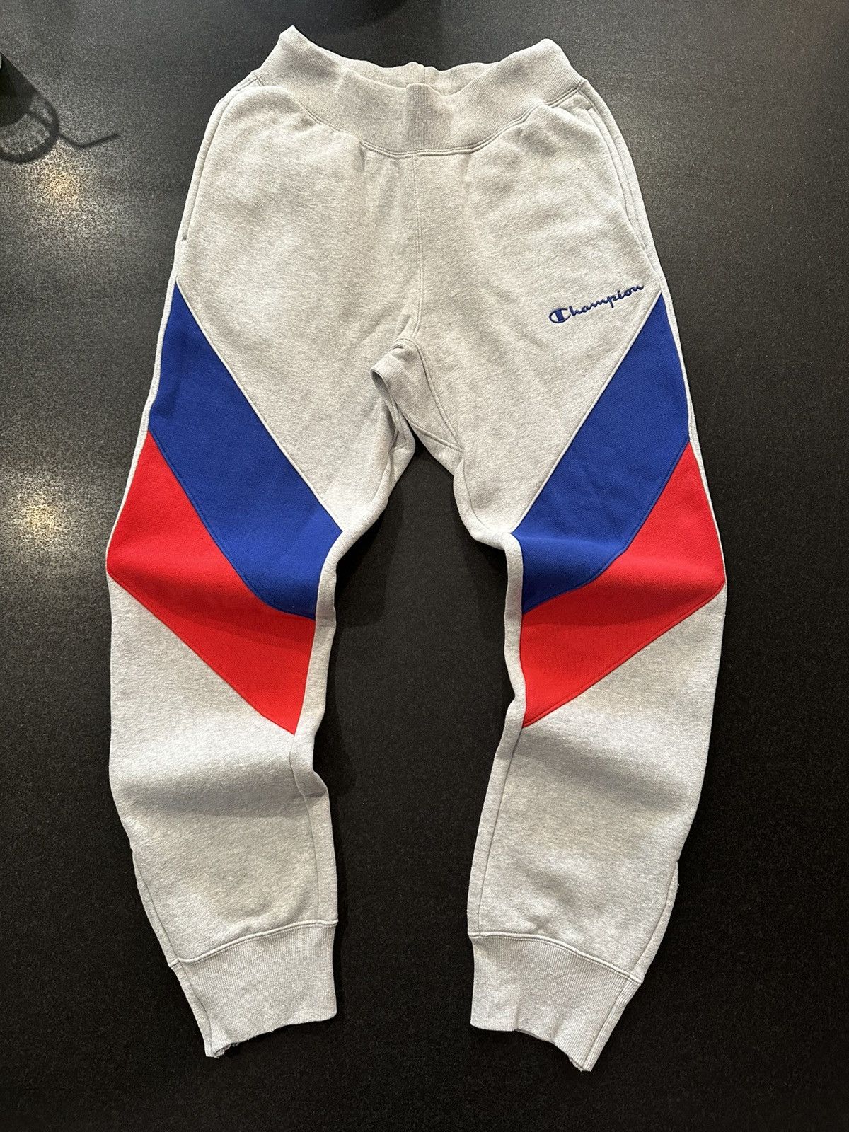 Champion Champion premium edition collection Size US 32 / EU 48 - 1 Thumbnail