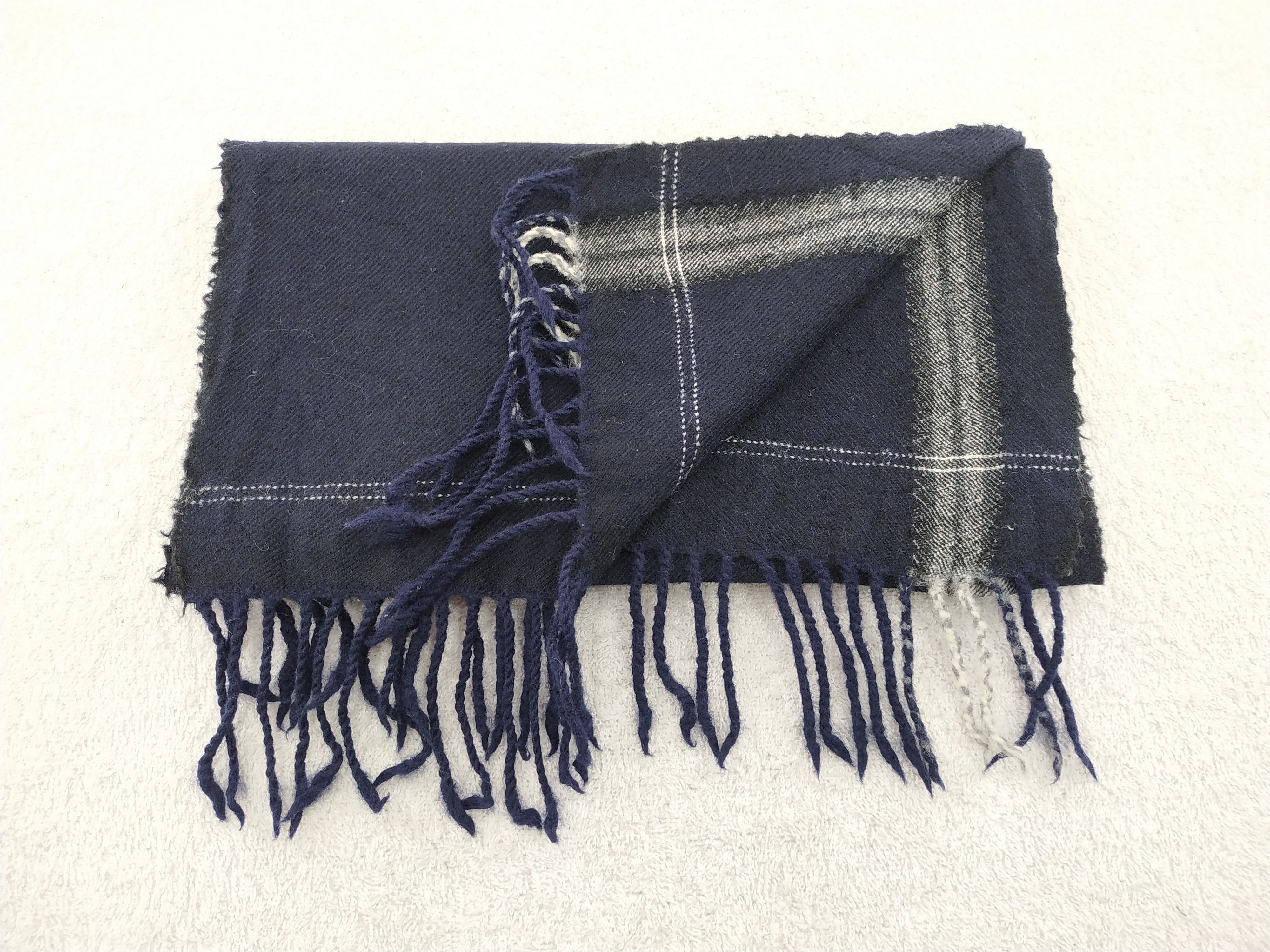 DKNY Vintage DKNY Scarf/Muffler/Neckwear MF297 Size ONE SIZE - 4 Thumbnail
