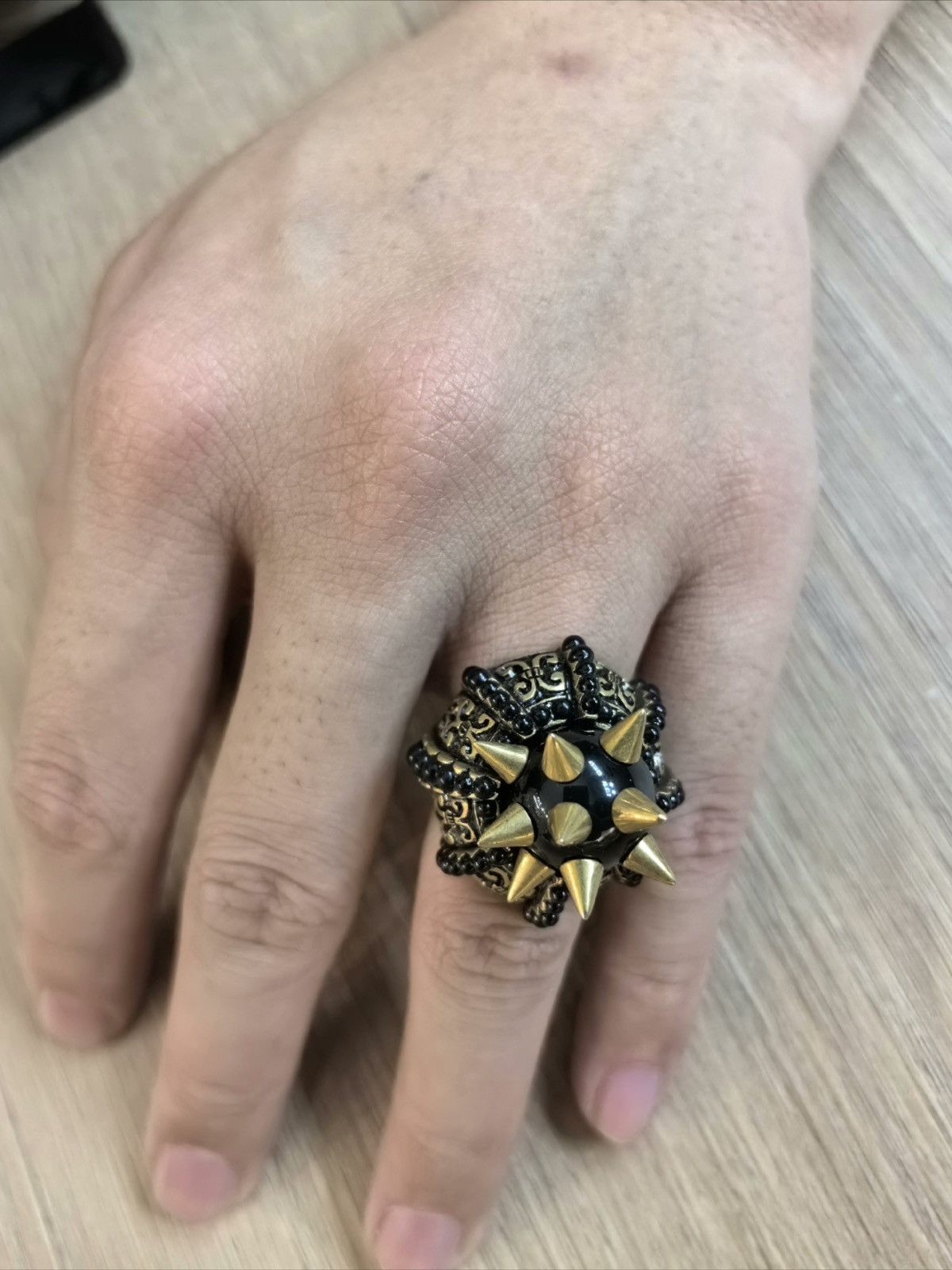 Gucci Gucci runway ring Size ONE SIZE - 6 Thumbnail