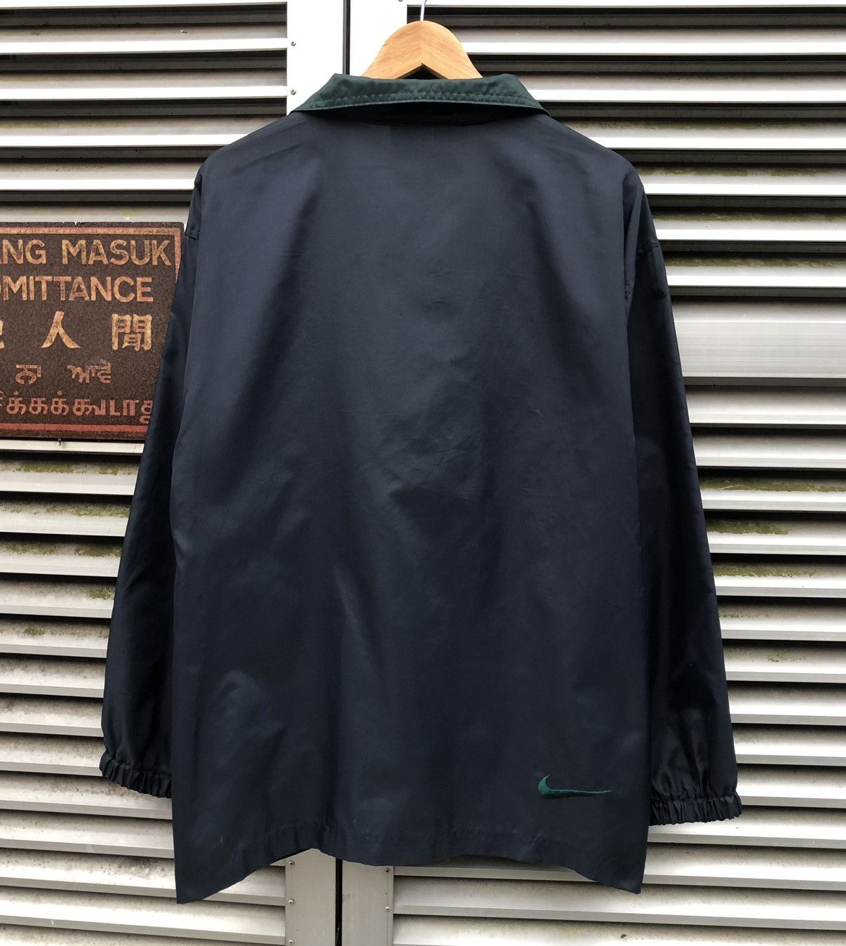 Vintage Vintage Nike 90s Half-Zip Nylon Pullover Windbreaker Jacket Size US M / EU 48-50 / 2 - 4 Thumbnail