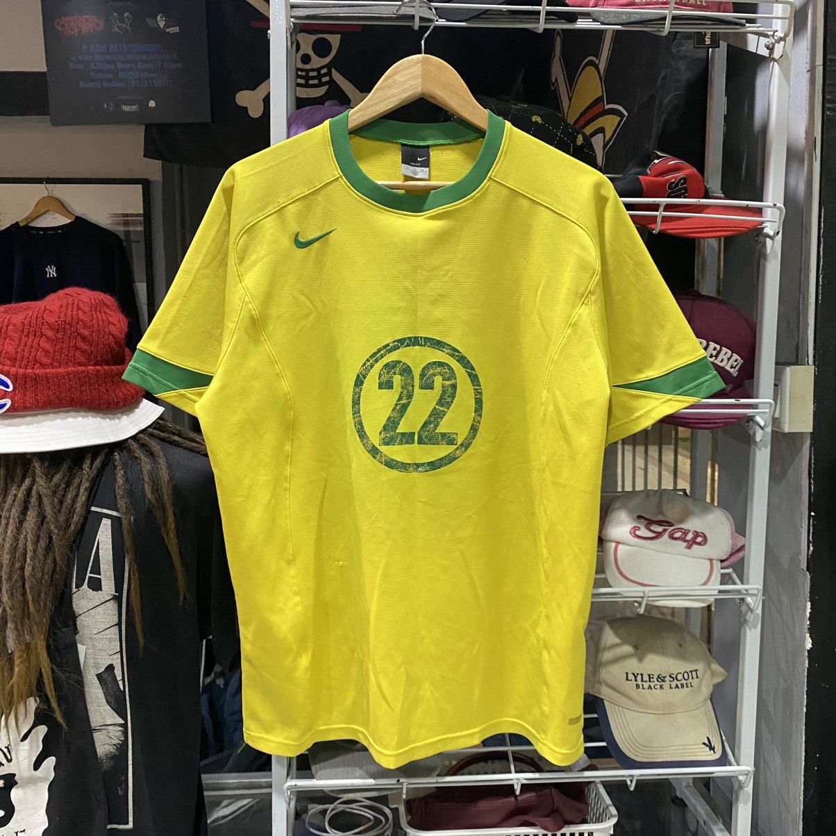 Nike Nike VINTAGE Template Colour way Brazil Team Size US XL / EU 56 / 4 - 1 Thumbnail