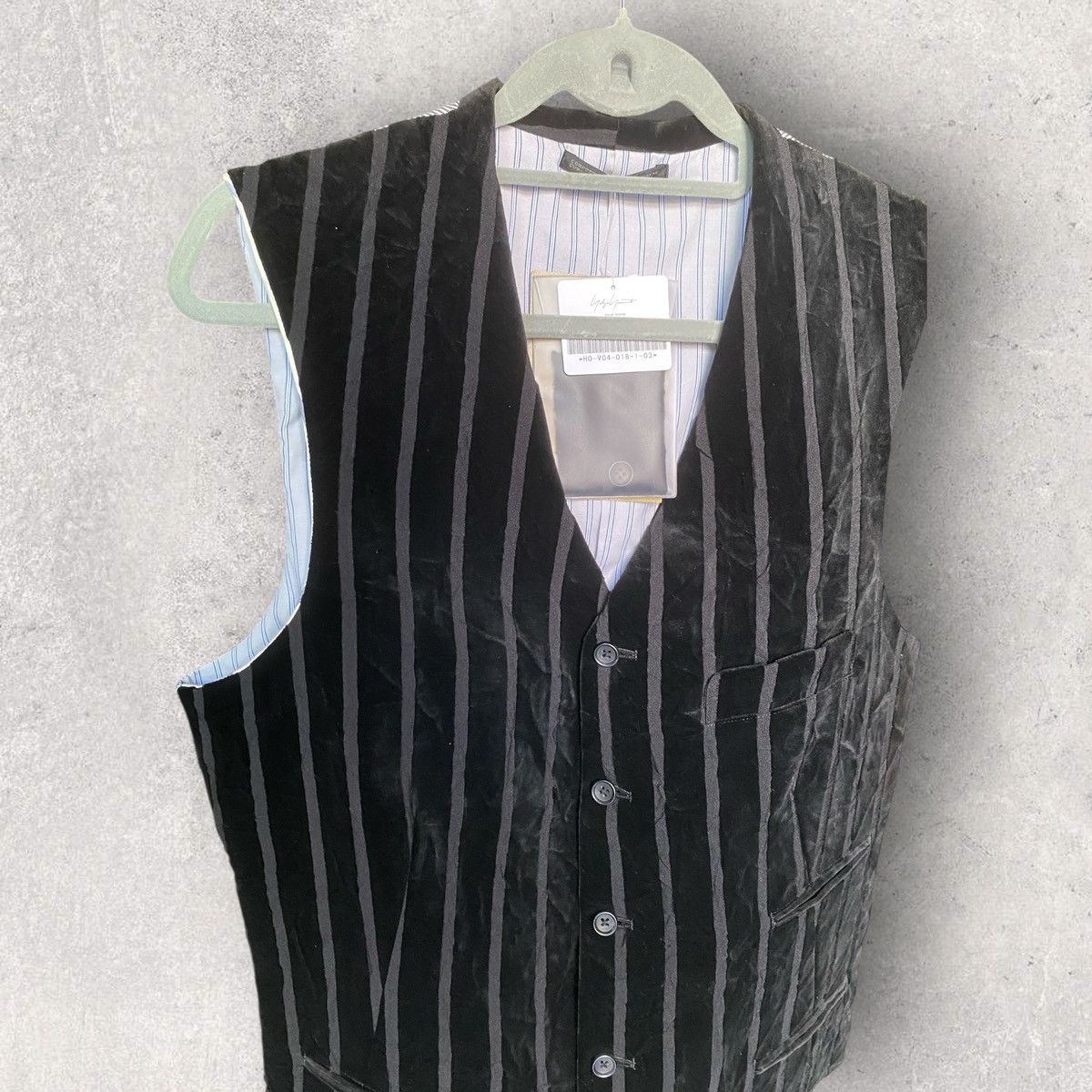 Yohji Yamamoto AW24 Runway Black Velour Stripe Gilet Size US M / EU 48-50 / 2 - 3 Thumbnail