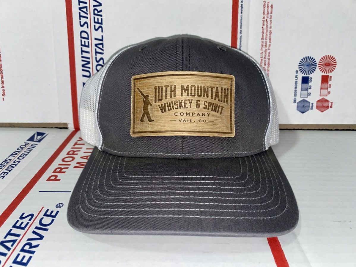 Richardson 10th mountain Whiskey Spirit vodka whisky brandy trucker hat Size ONE SIZE - 1 Thumbnail