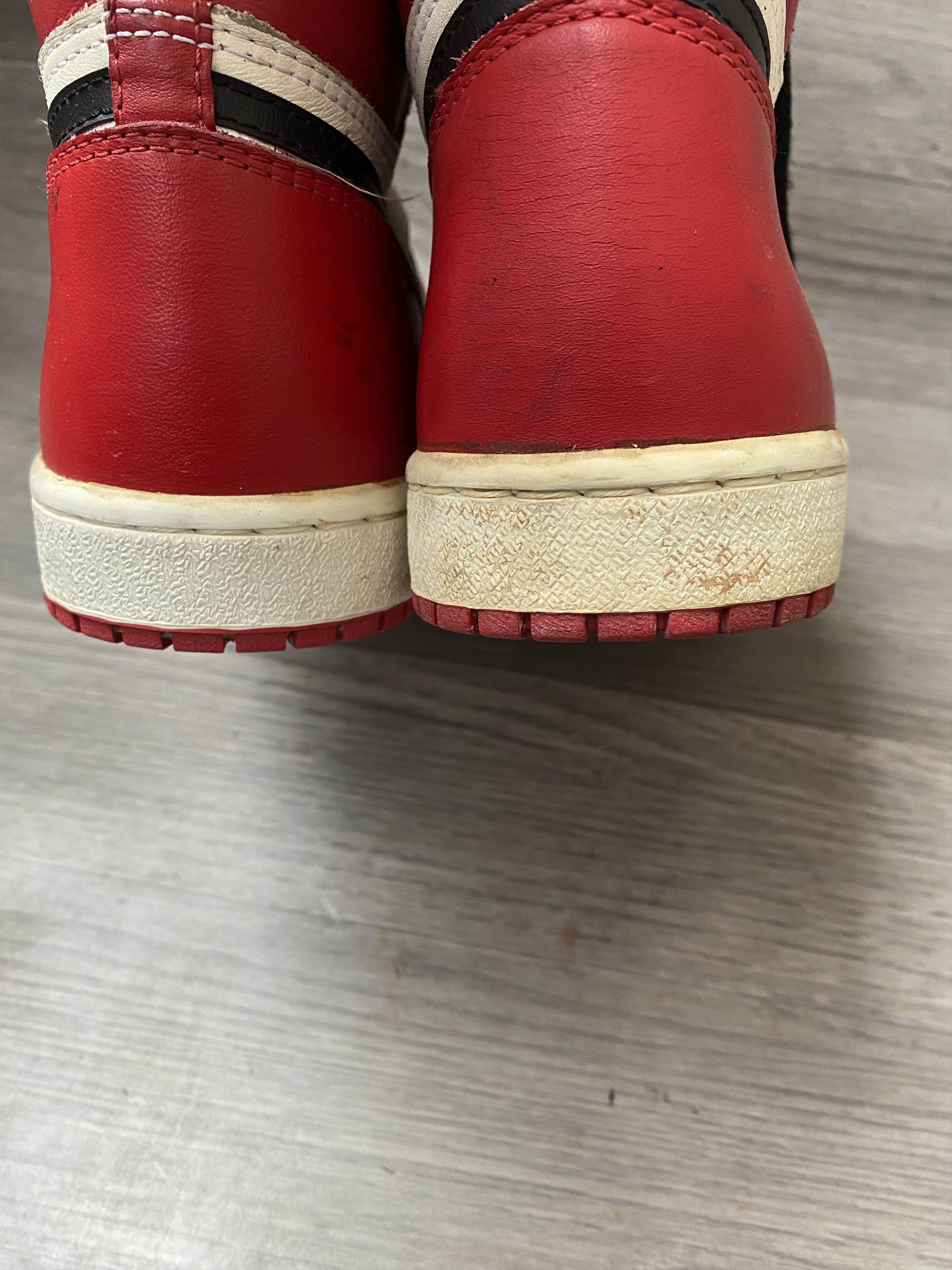 Nike Vintage Nike air jordan 1 OG 1985 Chicago sneakers sz 10.5 Size US 10 / EU 43 - 15 Thumbnail
