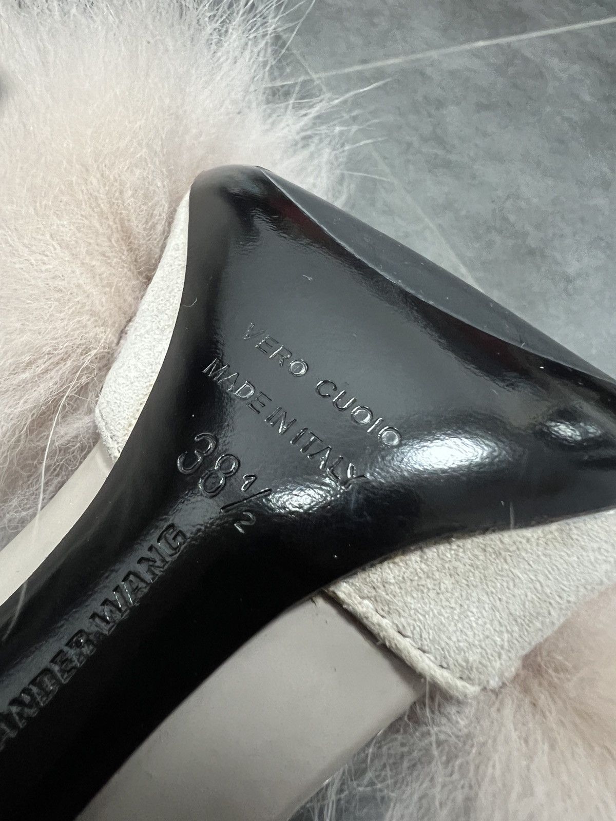 Alexander Wang Alexander Wang Iconic Rabbit fur Sandal Heels Size US 7.5 / IT 37.5 - 5 Thumbnail