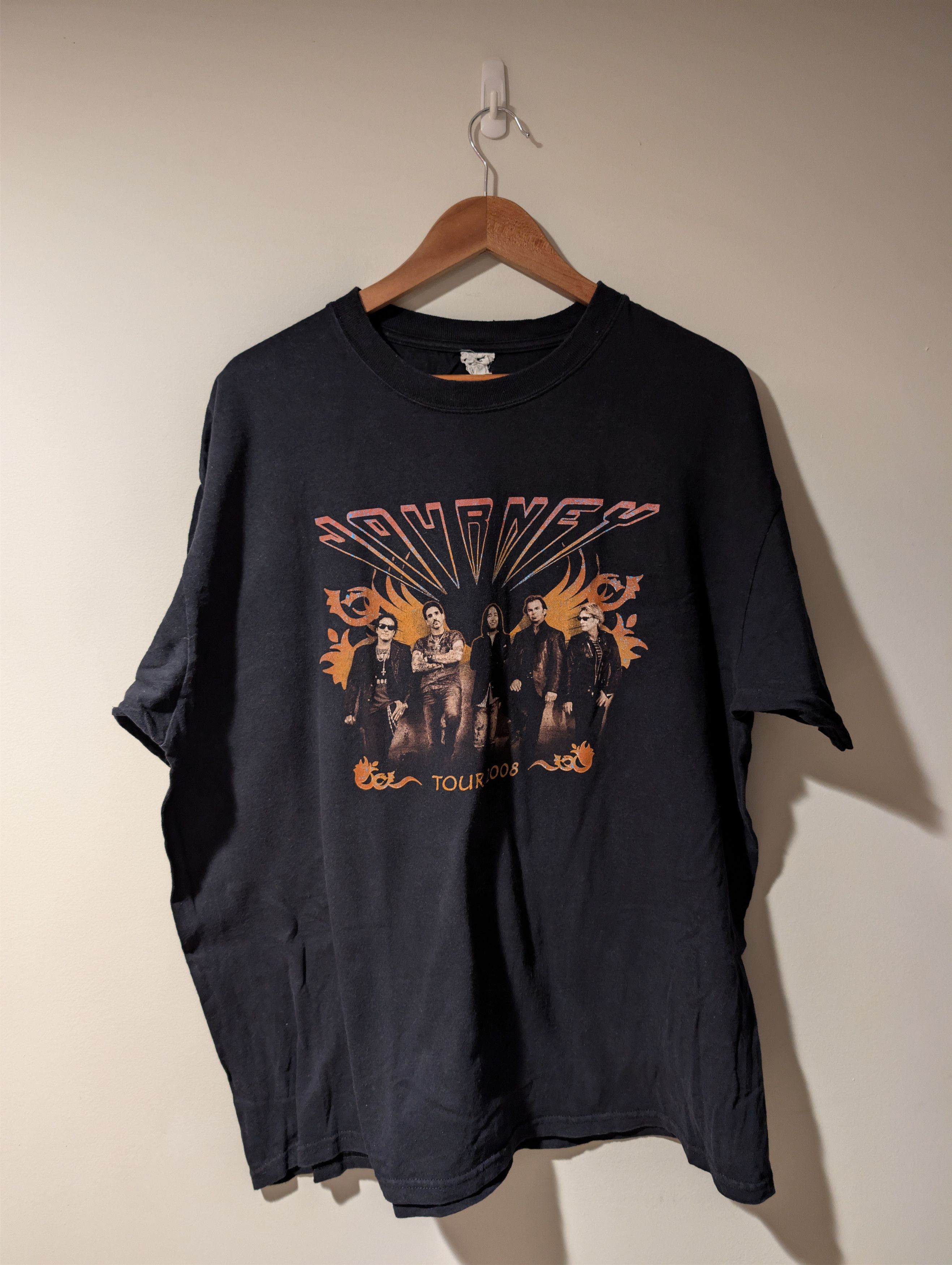Band Tees Vintage 2008 Journey Tour Band Black X-Large T-Shirt Size US XL / EU 56 / 4 - 1 Thumbnail