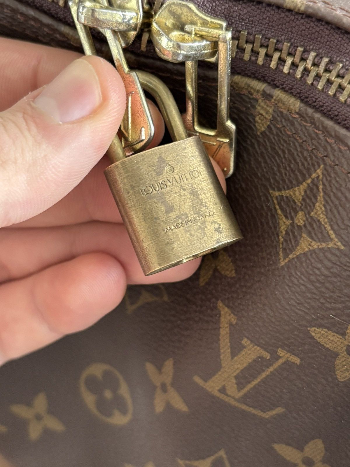 Louis Vuitton Louis Vuitton Keepall 50 Monogram Bag Size ONE SIZE - 18 Thumbnail