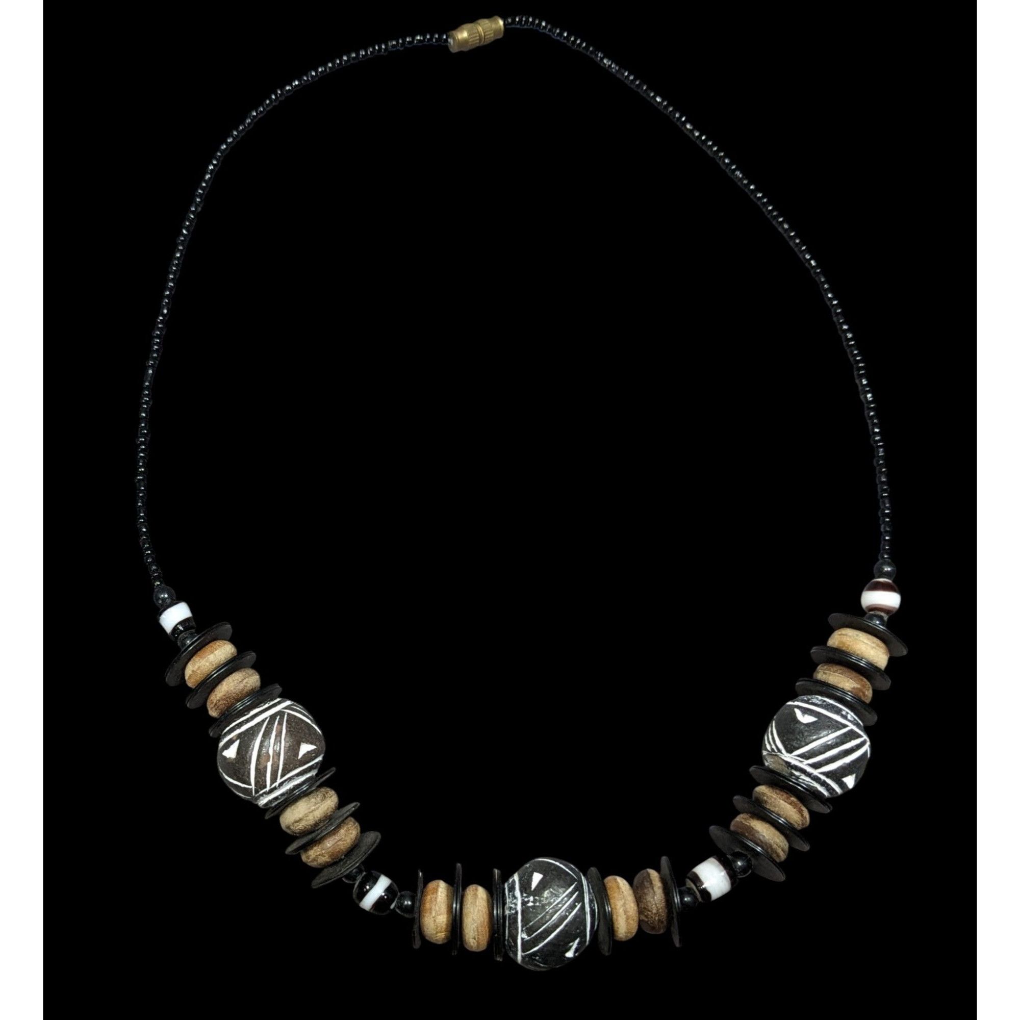 Other Chunky Rustic Tribal Black And Tan Beaded Necklace Size ONE SIZE - 1 Thumbnail