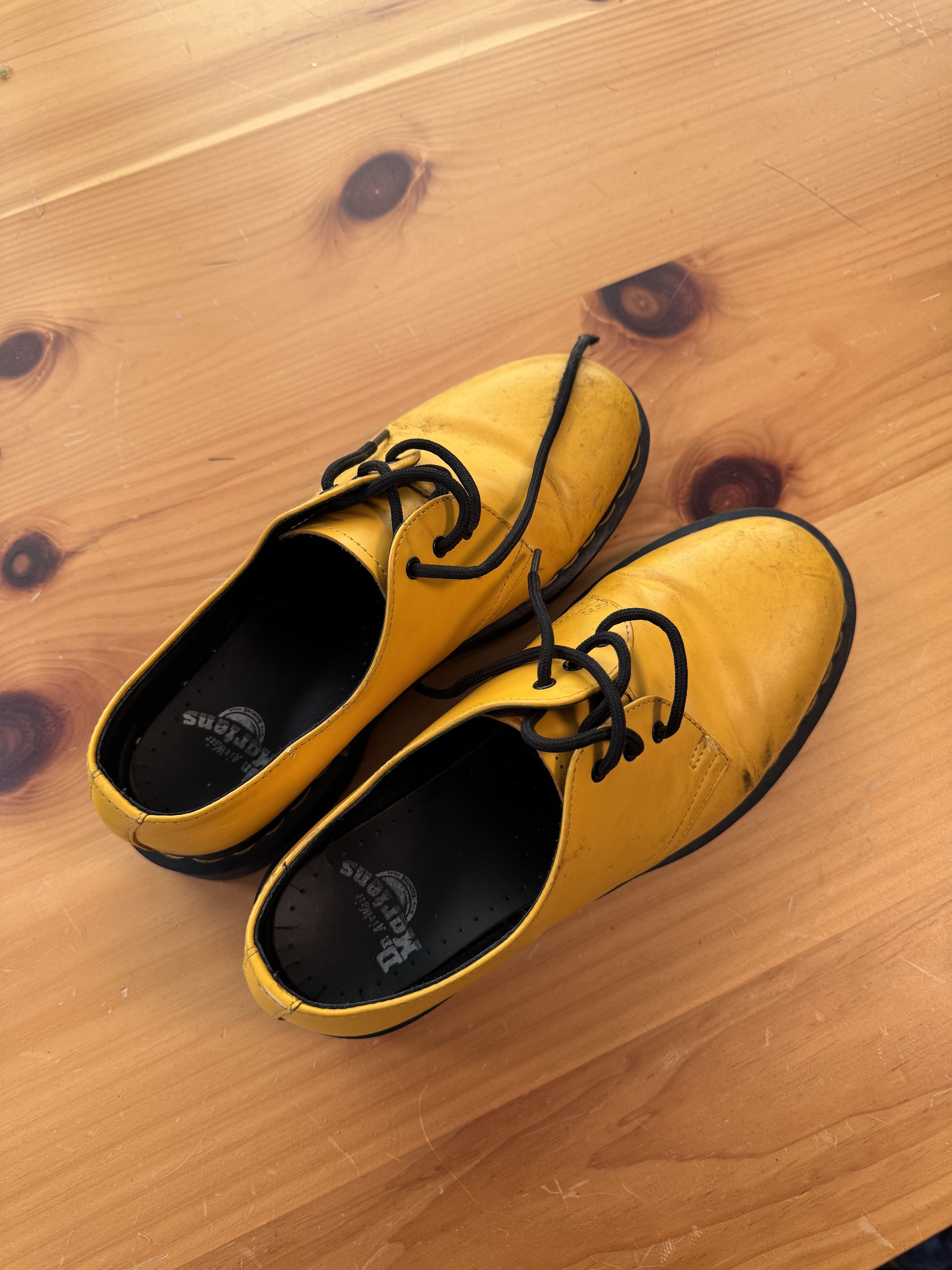 Dr. Martens Yellow Dr. Martens Size US 8 / EU 41 - 2 Thumbnail
