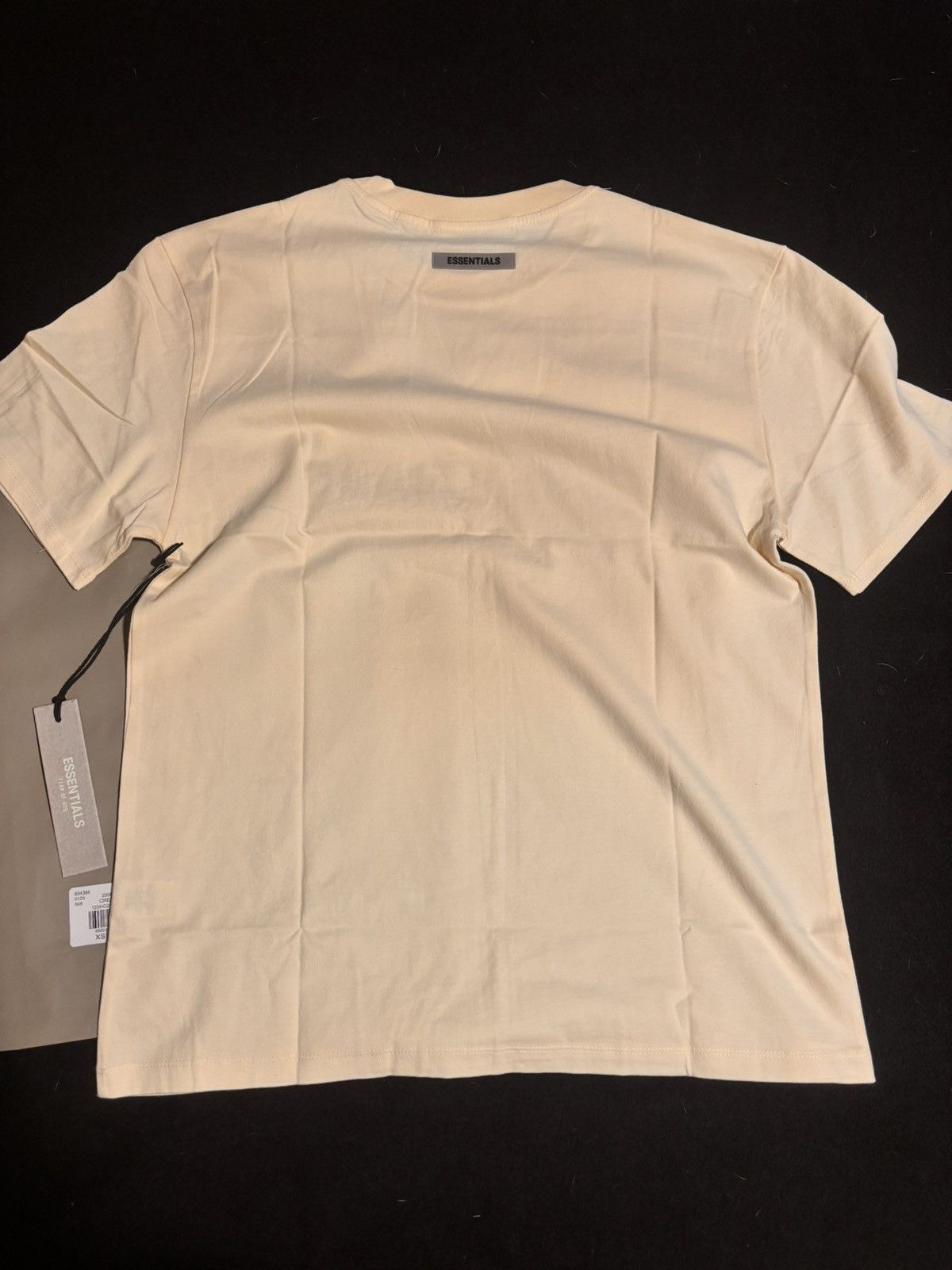Essentials Essentials fear of god boxy tee shirt cream applique logo Size US XS / EU 42 / 0 - 8 Thumbnail