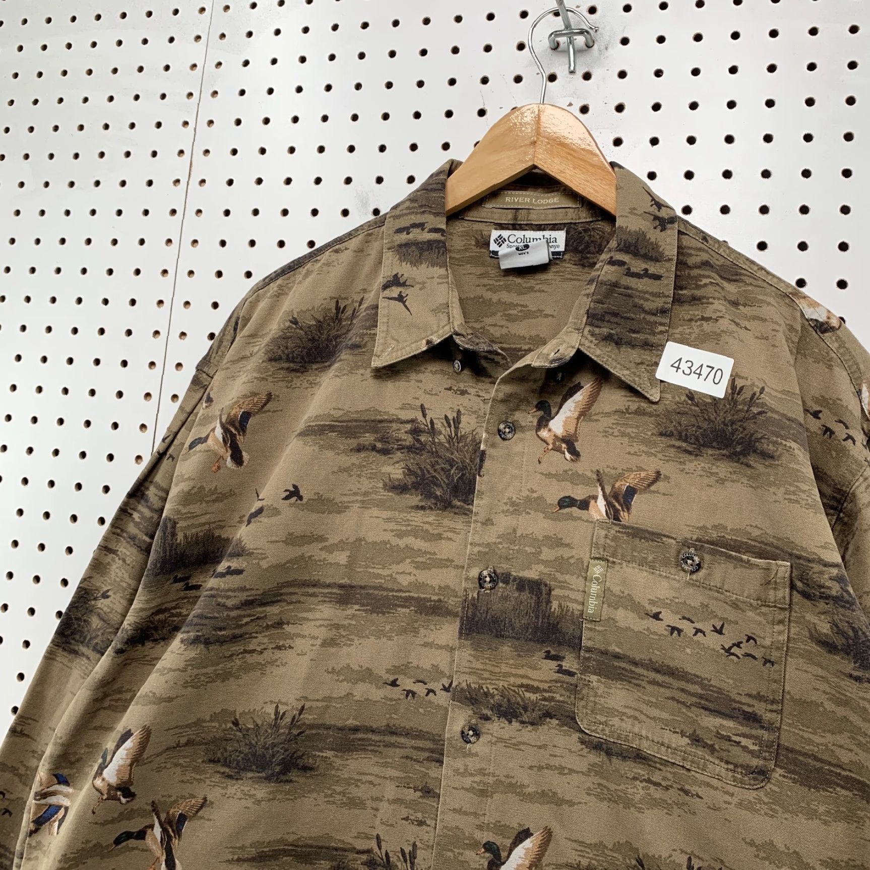 Gloverall Columbia Button-Up Shirt Mens XL Brown All Over Print Outdoor Duck AOP Long Sleeve Size US XL / EU 56 / 4 - 4 Thumbnail