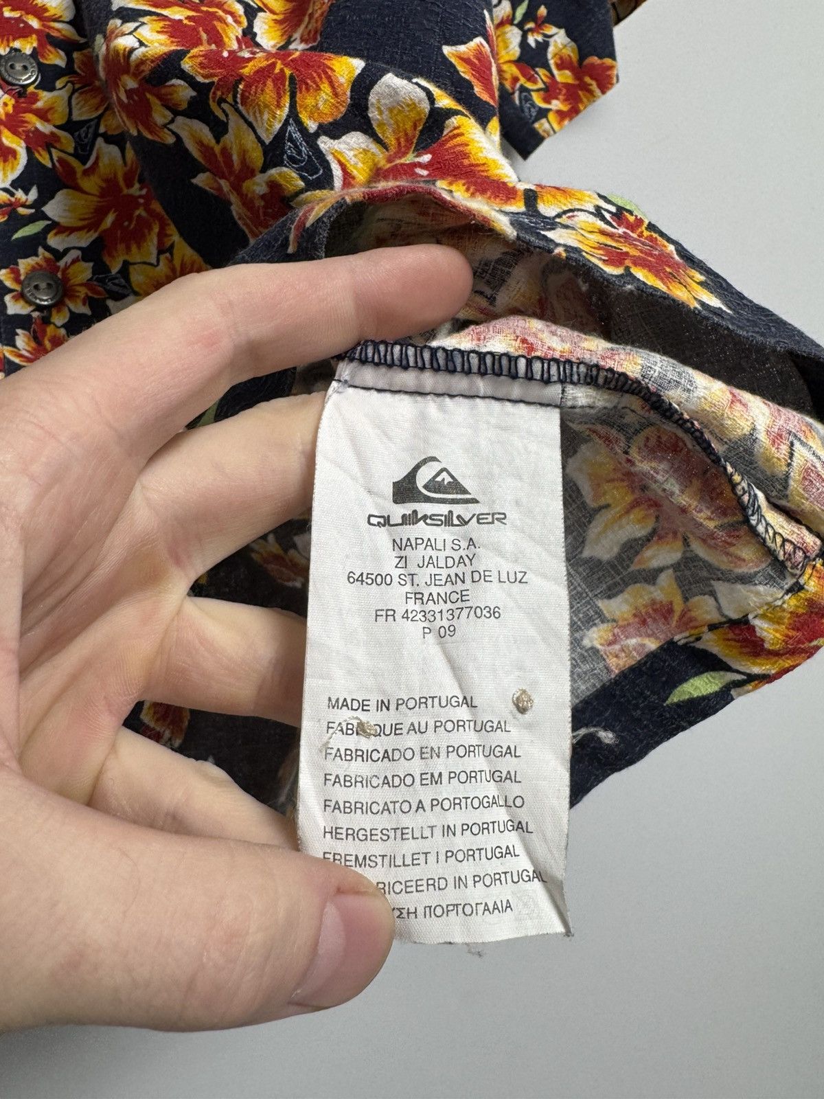 Quiksilver × Vintage 90's Vintage Quiksilver Hawai Button Up Shirt Size US M / EU 48-50 / 2 - 9 Thumbnail