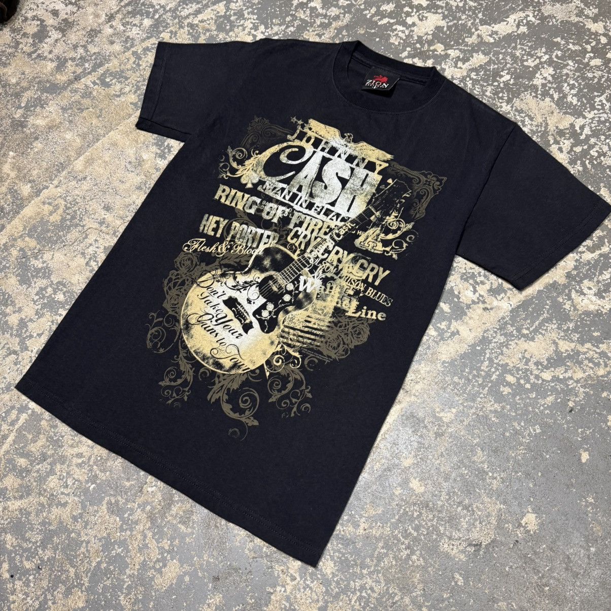 Band Tees Vintage Johnny Cash Black And Gold Zion Tshirt Size US S / EU 44-46 / 1 - 2 Thumbnail
