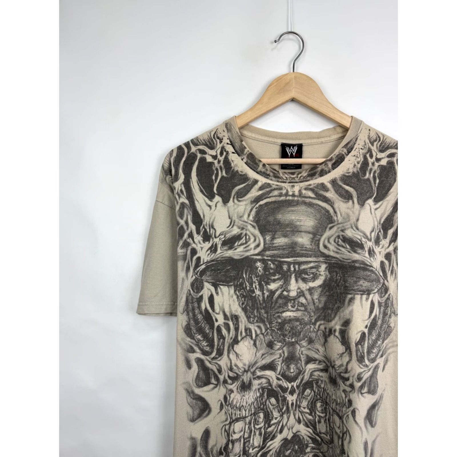 Vintage VINTAGE WWE Undertaker Skull Rip Dead T-Shirt XL Beige Mens Shirt Size US XL / EU 56 / 4 - 4 Thumbnail