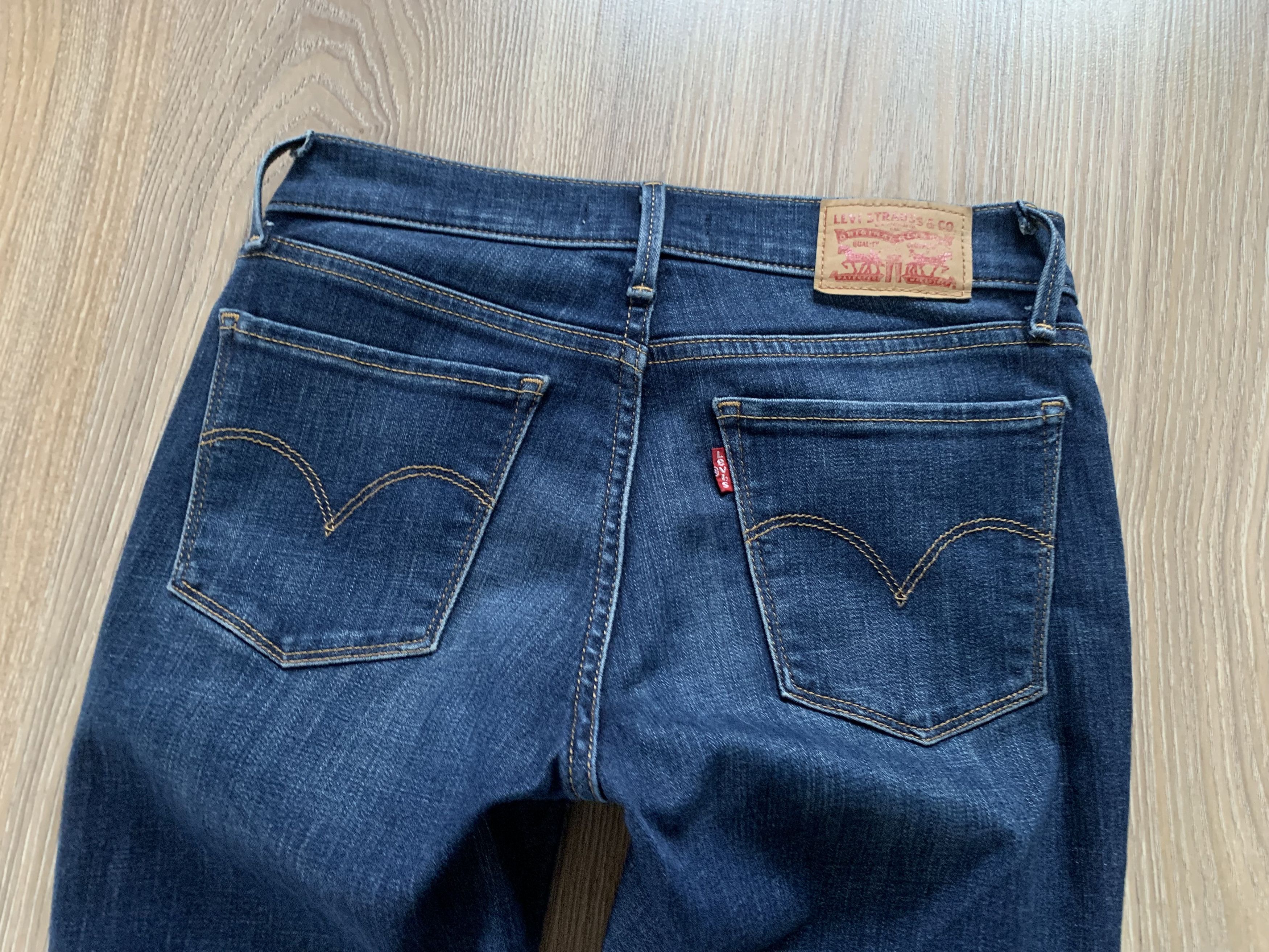 Levi's Women’s Levis 710 Super Skinny Jeans Size 27" / US 4 / IT 40 - 6 Thumbnail