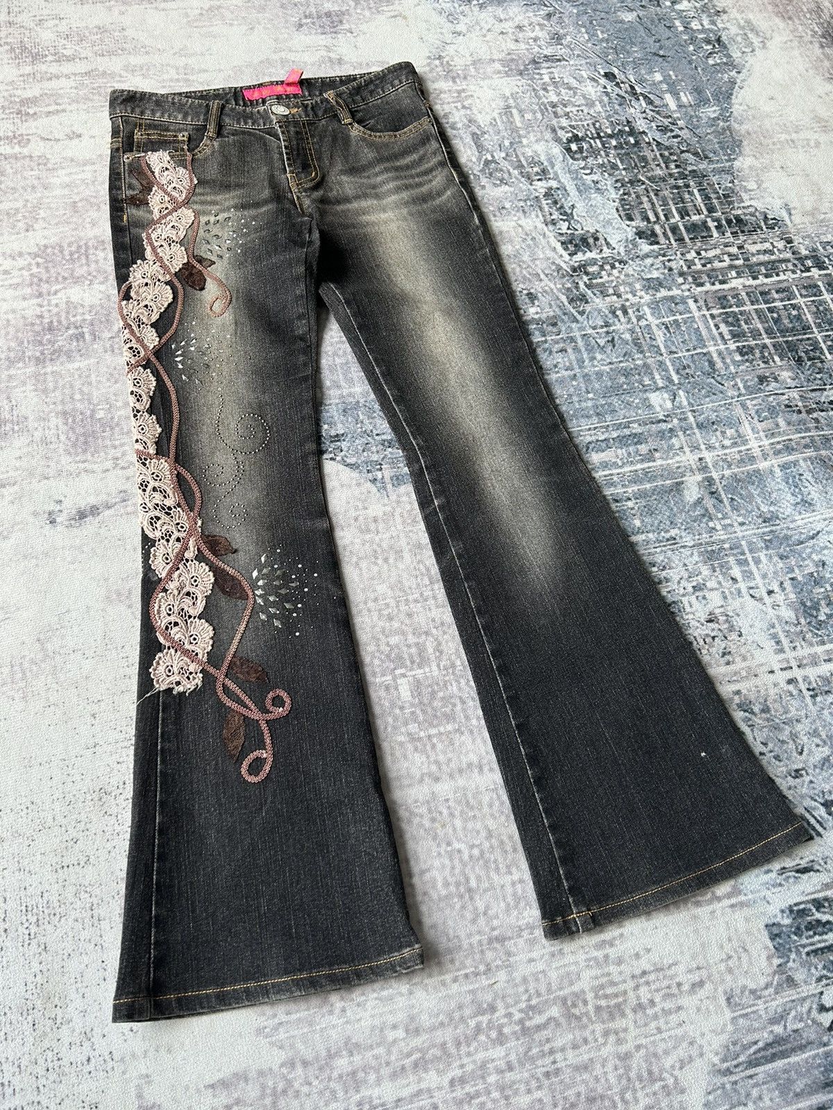 If Six Was Nine Lucy Pearl Flared Jeans Size US 29 - 3 Thumbnail