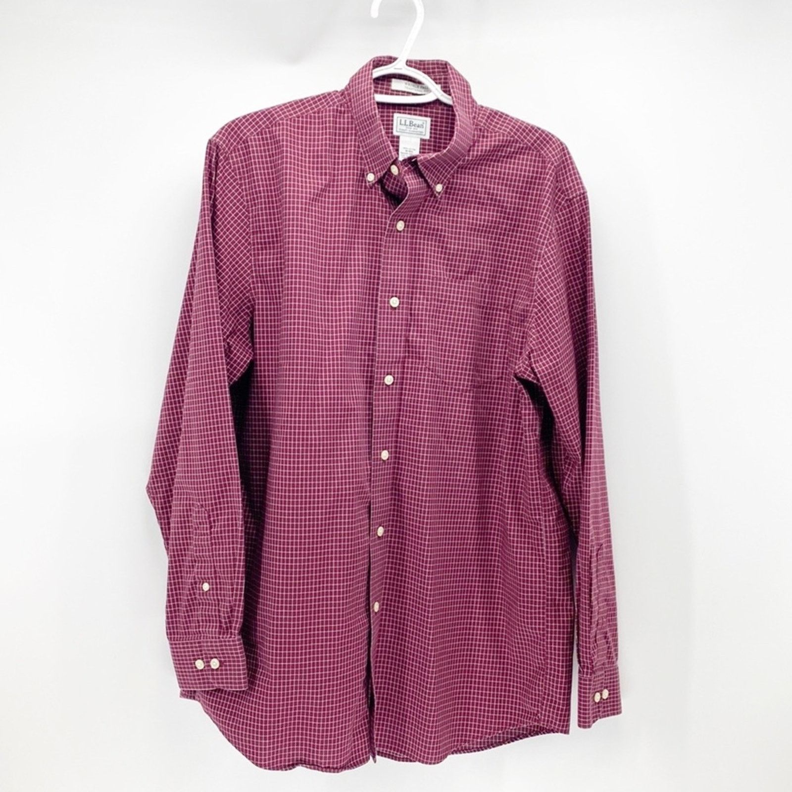 L.L. Bean L.L. BEAN wrinkle resistant traditional fit button down sz M Size US M / EU 48-50 / 2 - 1 Thumbnail