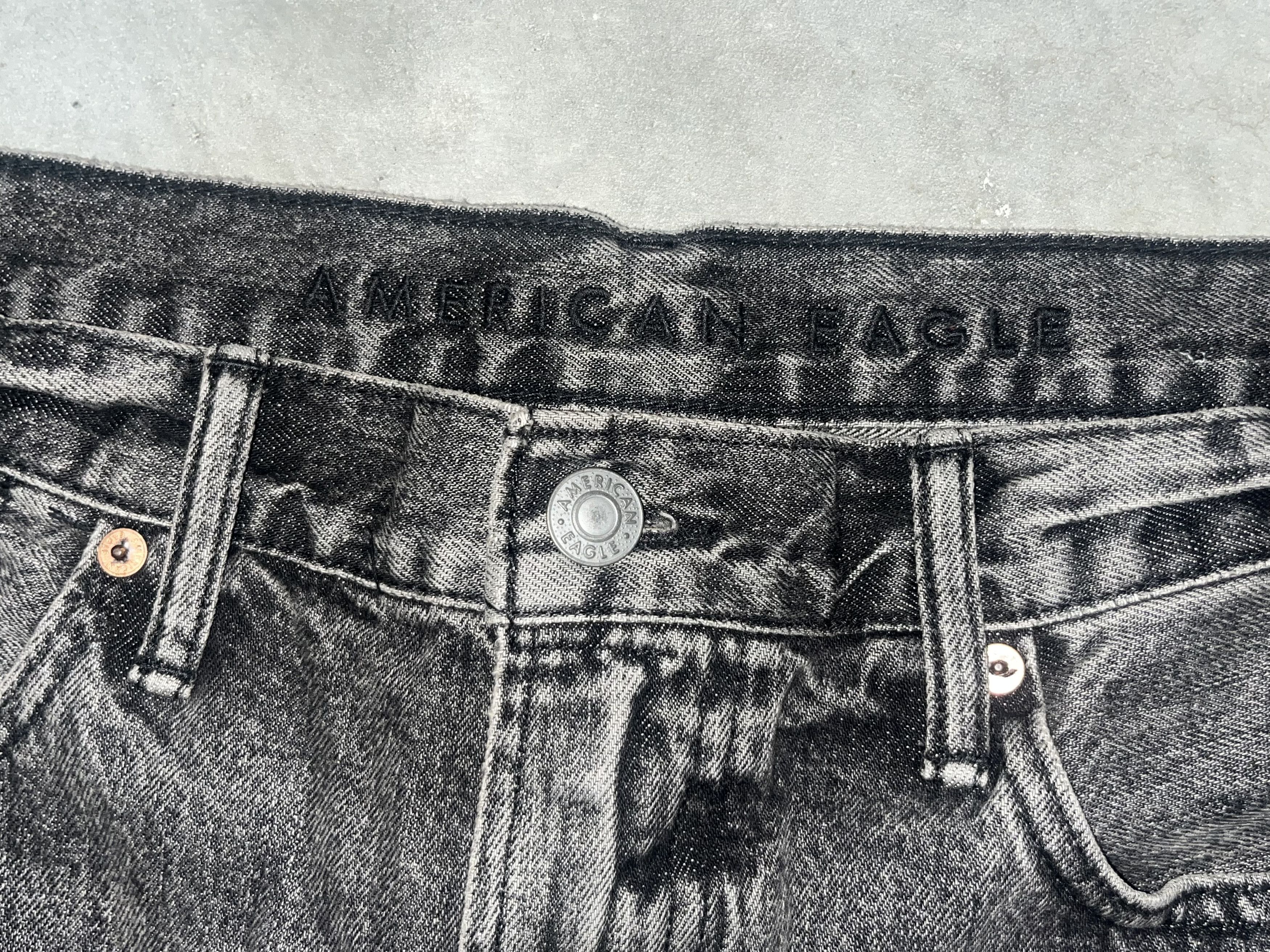 American Eagle Outfitters American Eagle Mens 90's Style Jeans. Size US 33 - 4 Thumbnail