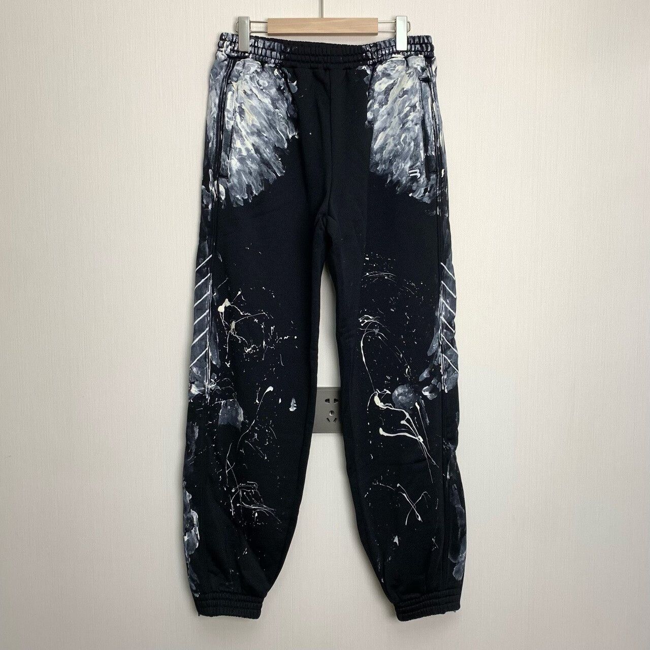 Balenciaga Balenciaga Graffiti Casual Pants Size S Size US 26 / EU 42 - 1 Thumbnail