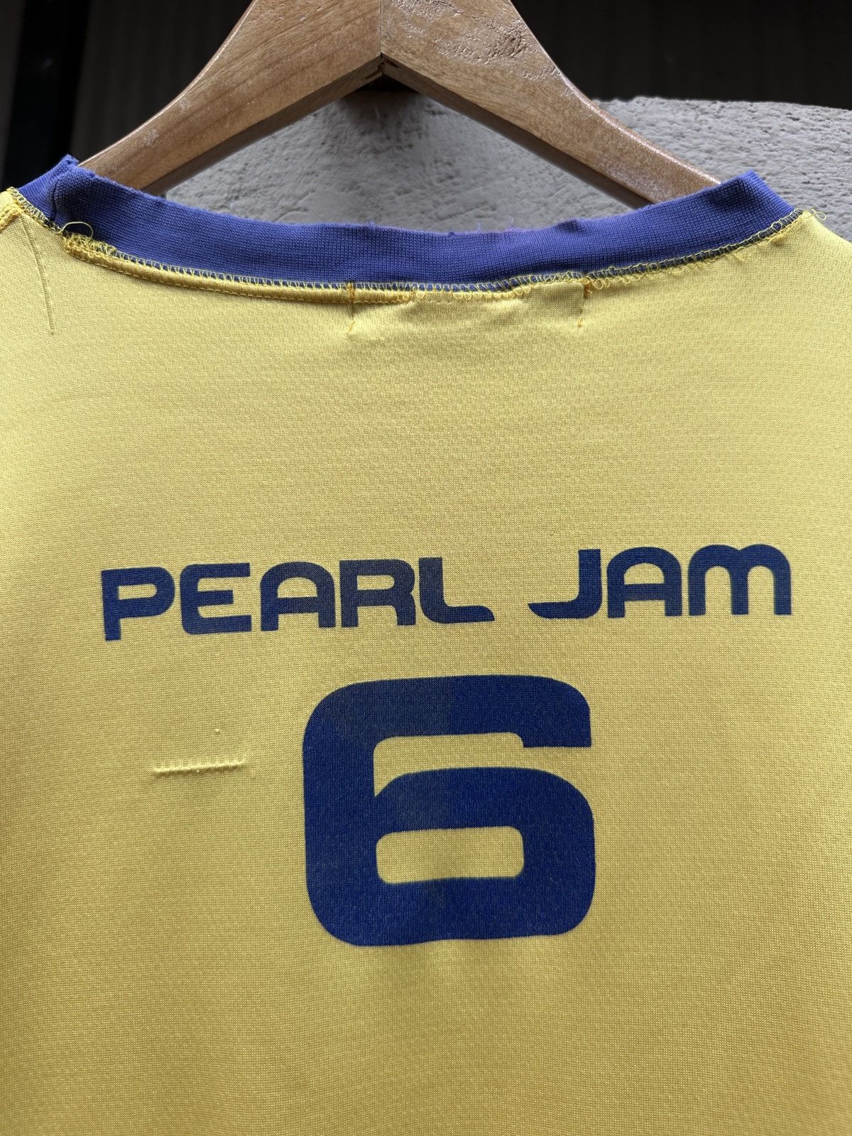 Vintage Pearl Jam Binaural 2000 Size US L / EU 52-54 / 3 - 4 Thumbnail