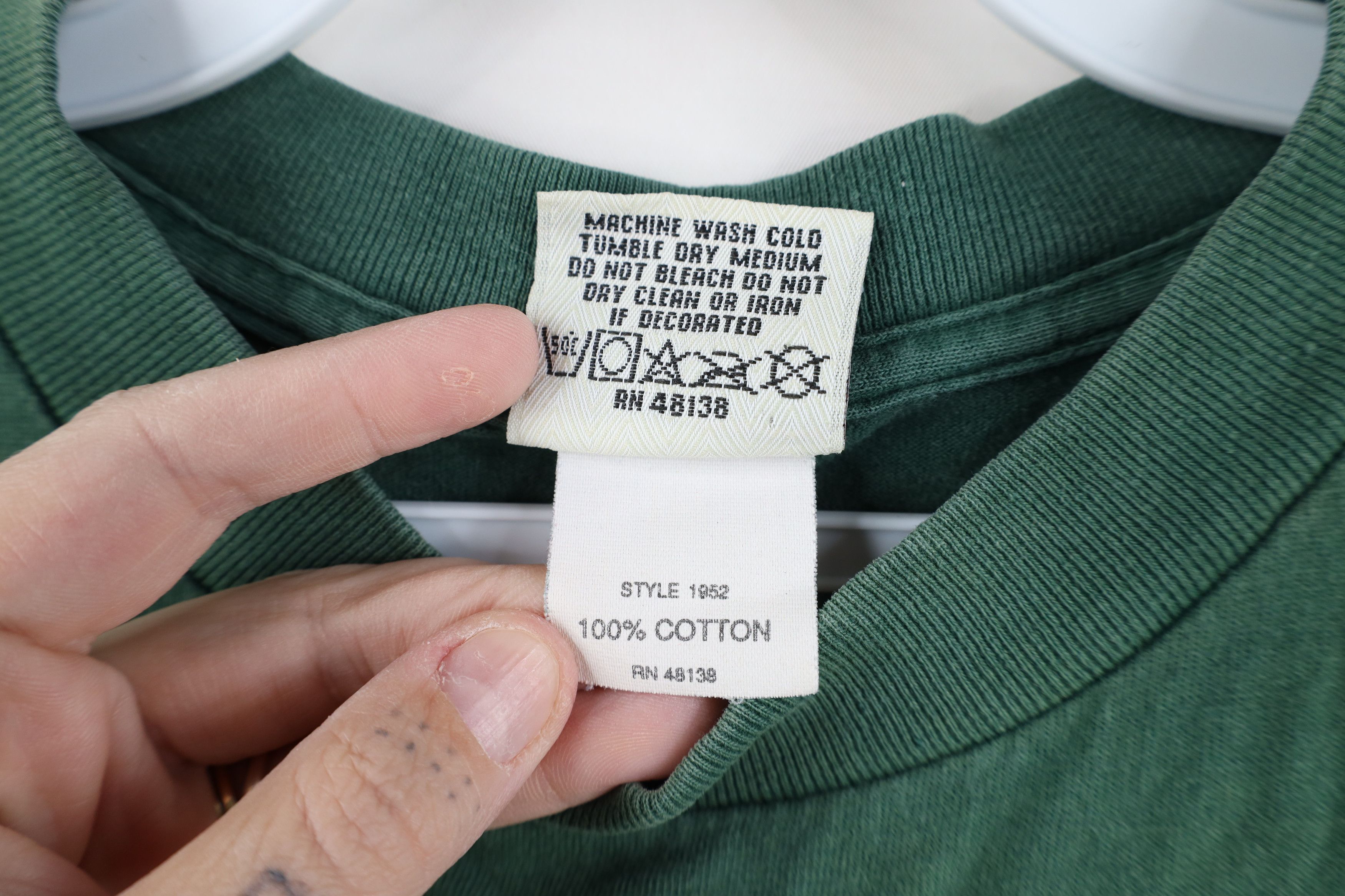 Vintage Vintage 90s Spell Out University of Miami T-Shirt Green USA Size US M / EU 48-50 / 2 - 10 Thumbnail