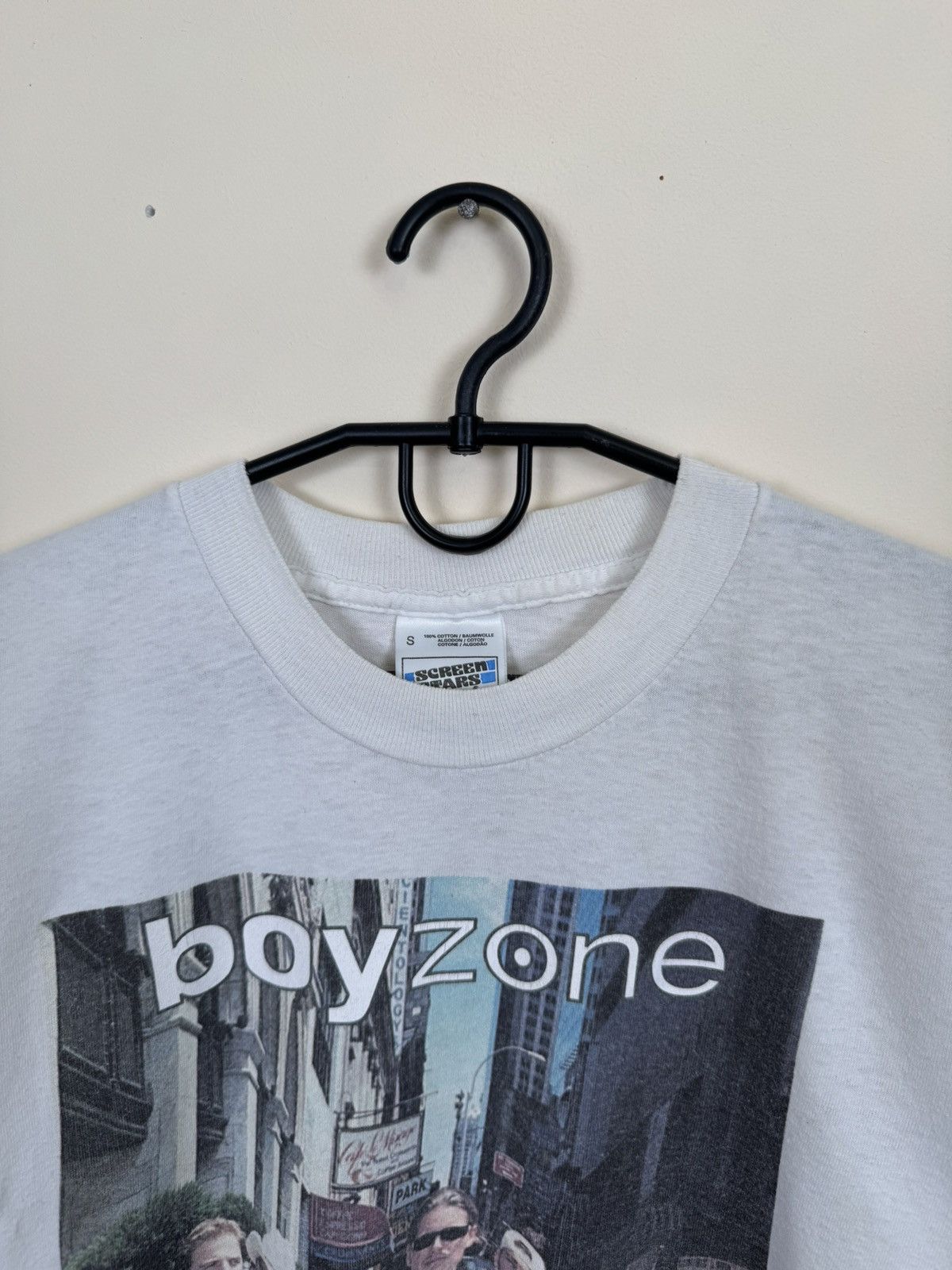 Other Vintage Boyzone T shirt 1997 Tour White Sz S Pop Band Size US S / EU 44-46 / 1 - 7 Thumbnail