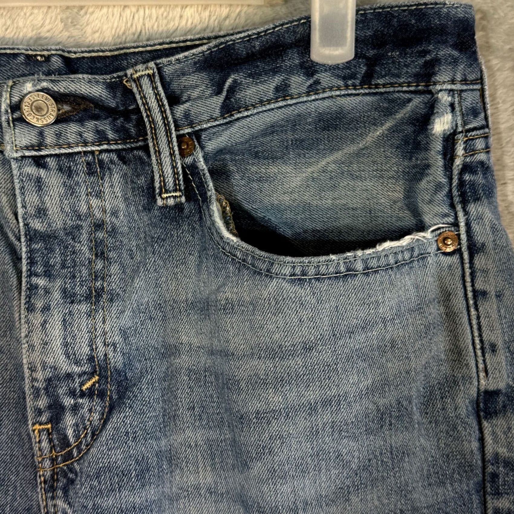 Levi's Levi’s 501 Men’s Jeans 34x34 Button Fly Straight Blue Denim Regular Rise - 5-Pocket Denim Jeans Mens Size US 34 / EU 50 - 4 Thumbnail
