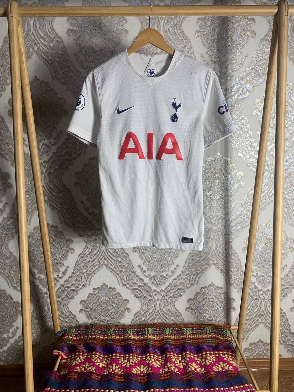 Nike VINTAGE NIKE FC TOTTENHAM HOTSPUR ENGLAND SOCCER JERSEY Y2K Size US S / EU 44-46 / 1 - 2 Thumbnail