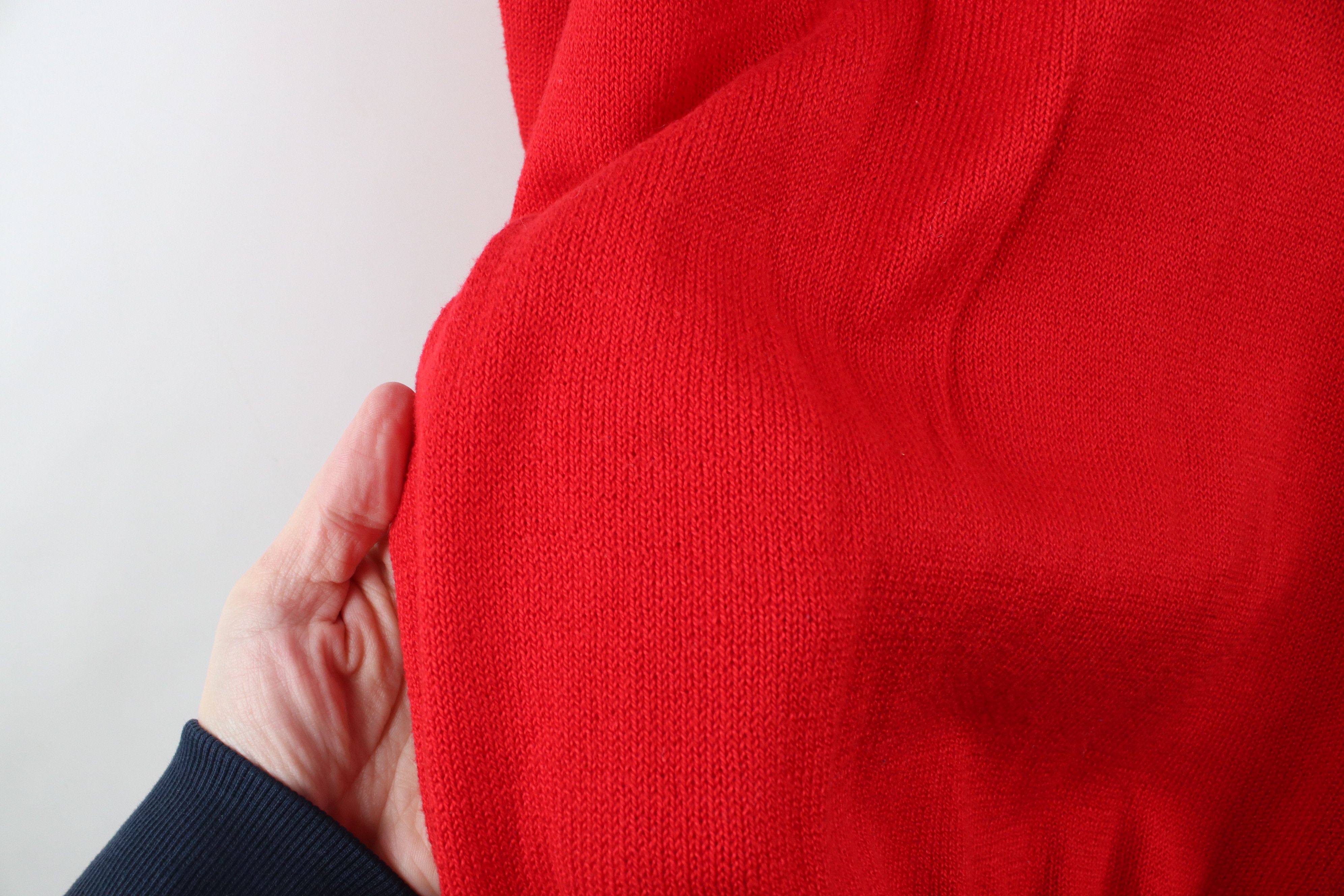 Vintage Vintage 70s Tahoe Golf Resort Knit V-Neck Sweater Red USA Size US M / EU 48-50 / 2 - 5 Thumbnail
