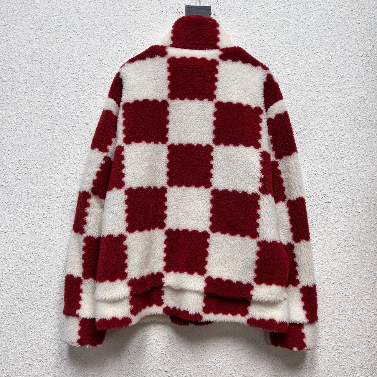 Louis Vuitton LOUIS VUITTON LV red and white teddy checkerboard jacket Ne Size US M / EU 48-50 / 2 - 2 Thumbnail