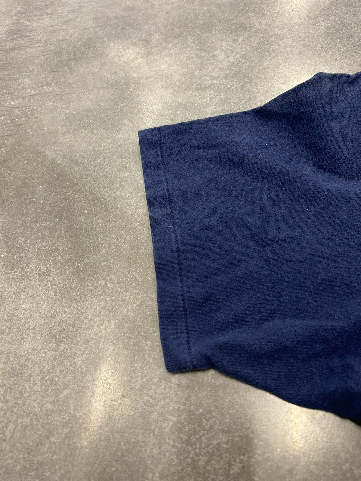 American Eagle Outfitters × Vintage Vintage American eagle outfitters tee Size US L / EU 52-54 / 3 - 2 Thumbnail