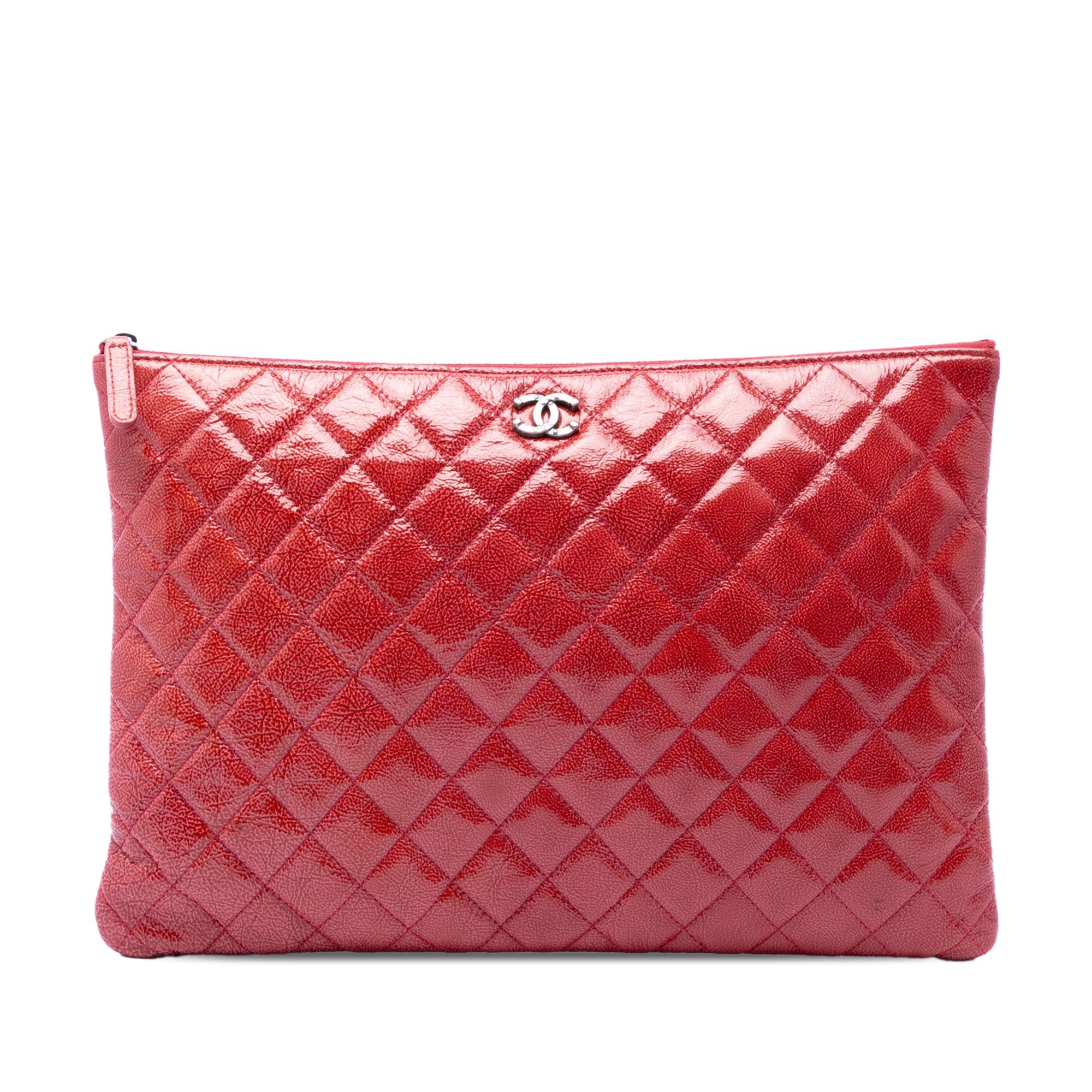 Chanel Large Quilted Patent O Case Clutch Size ONE SIZE - 1 Thumbnail