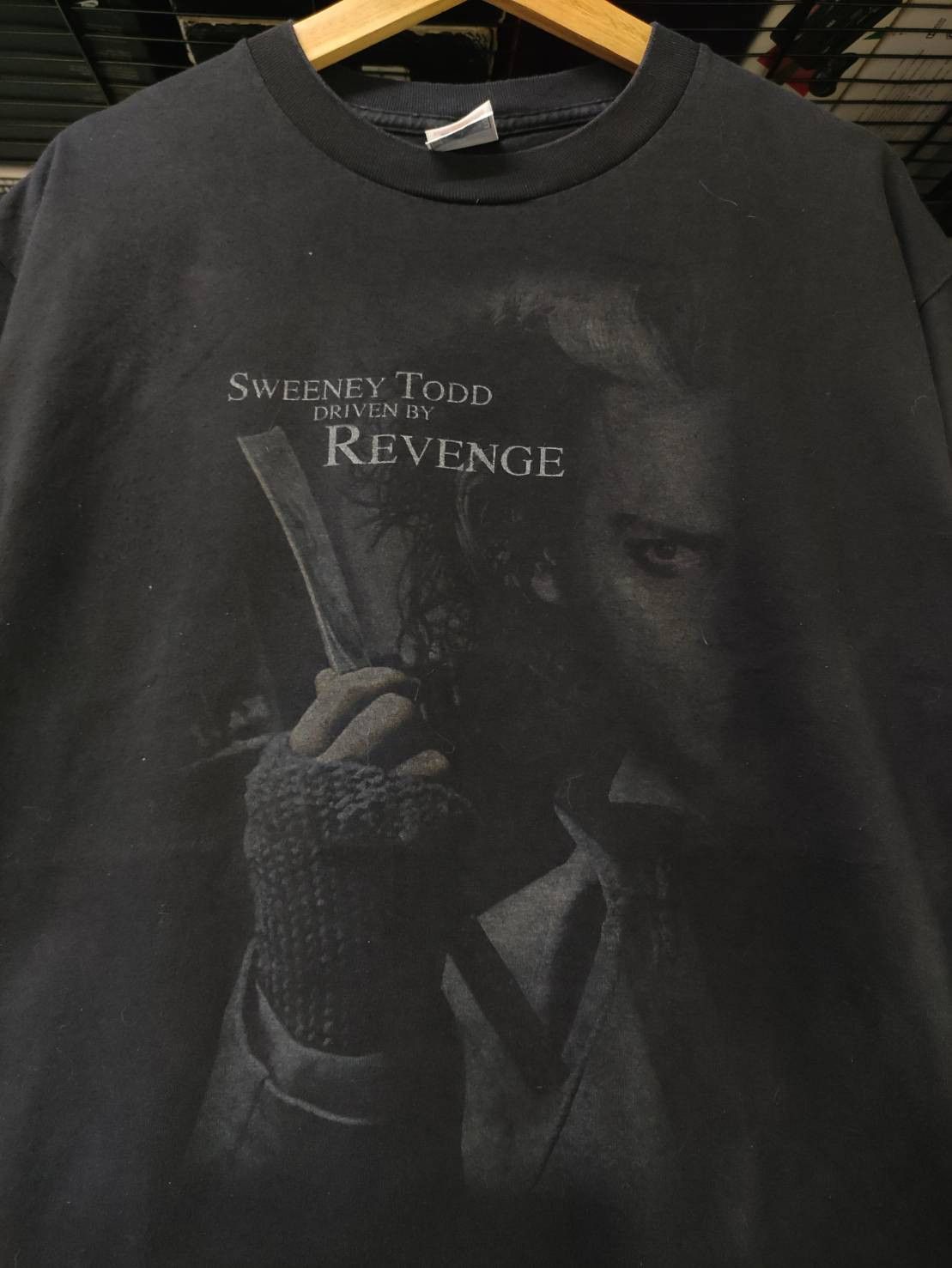 image of Expert Horror x Movie VTG 00's Sweeney Todd The Demon Barber Of Fleet Str.t-Shirt in Black (Size La