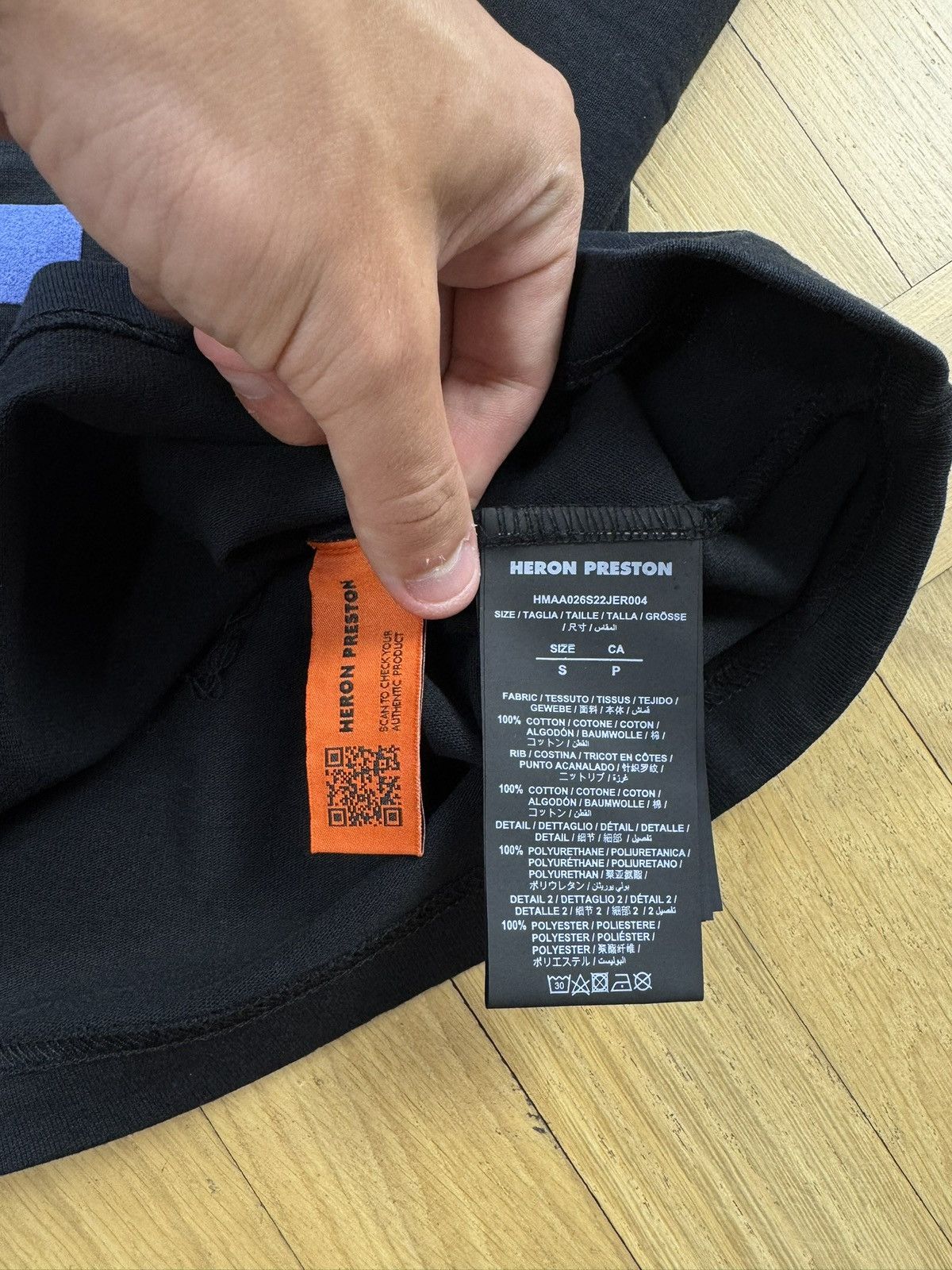HERON PRESTON AUTHORIZED BLACK OVERSIZE 3D GRAPHIC TEE