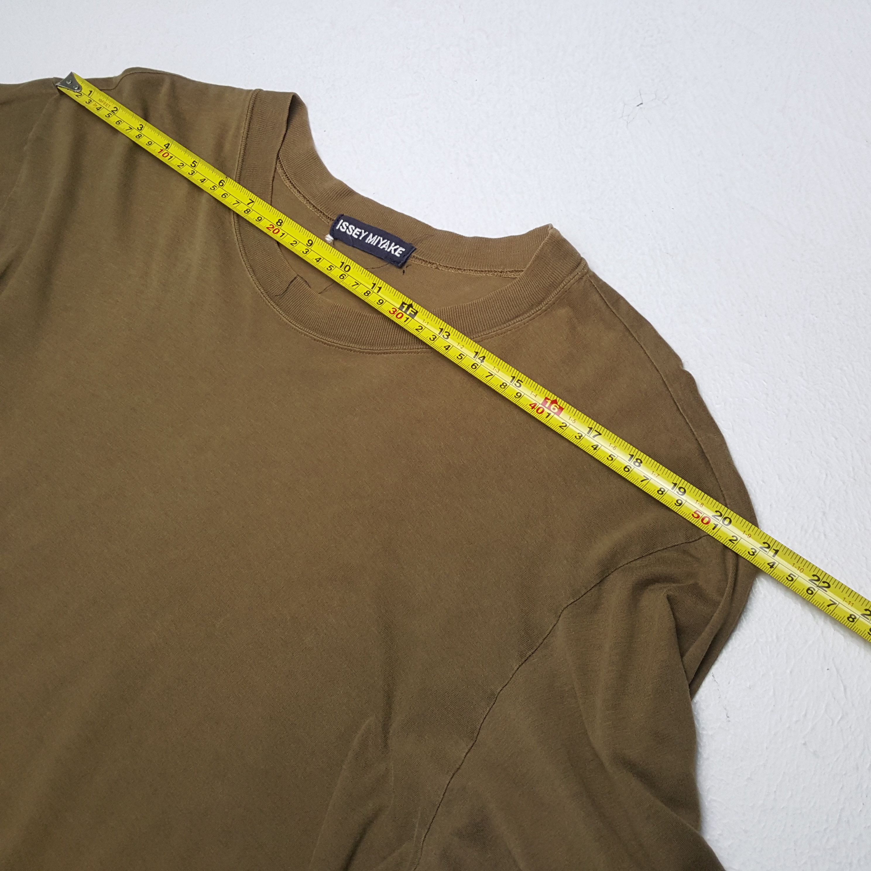 Issey Miyake × Japanese Brand × Vintage Vintage ISSEY MIYAKE Japanese Designer Distressed T-Shirts Size US L / EU 52-54 / 3 - 4 Thumbnail