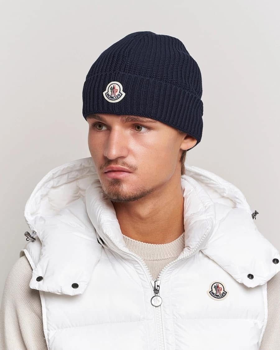 Moncler Brand new with tag Size ONE SIZE - 3 Thumbnail