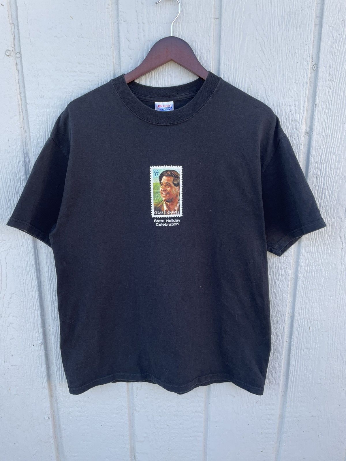 Hanes Vintage 2000s Cesar Chavez black men’s large heavy Hanes Size US L / EU 52-54 / 3 - 1 Thumbnail
