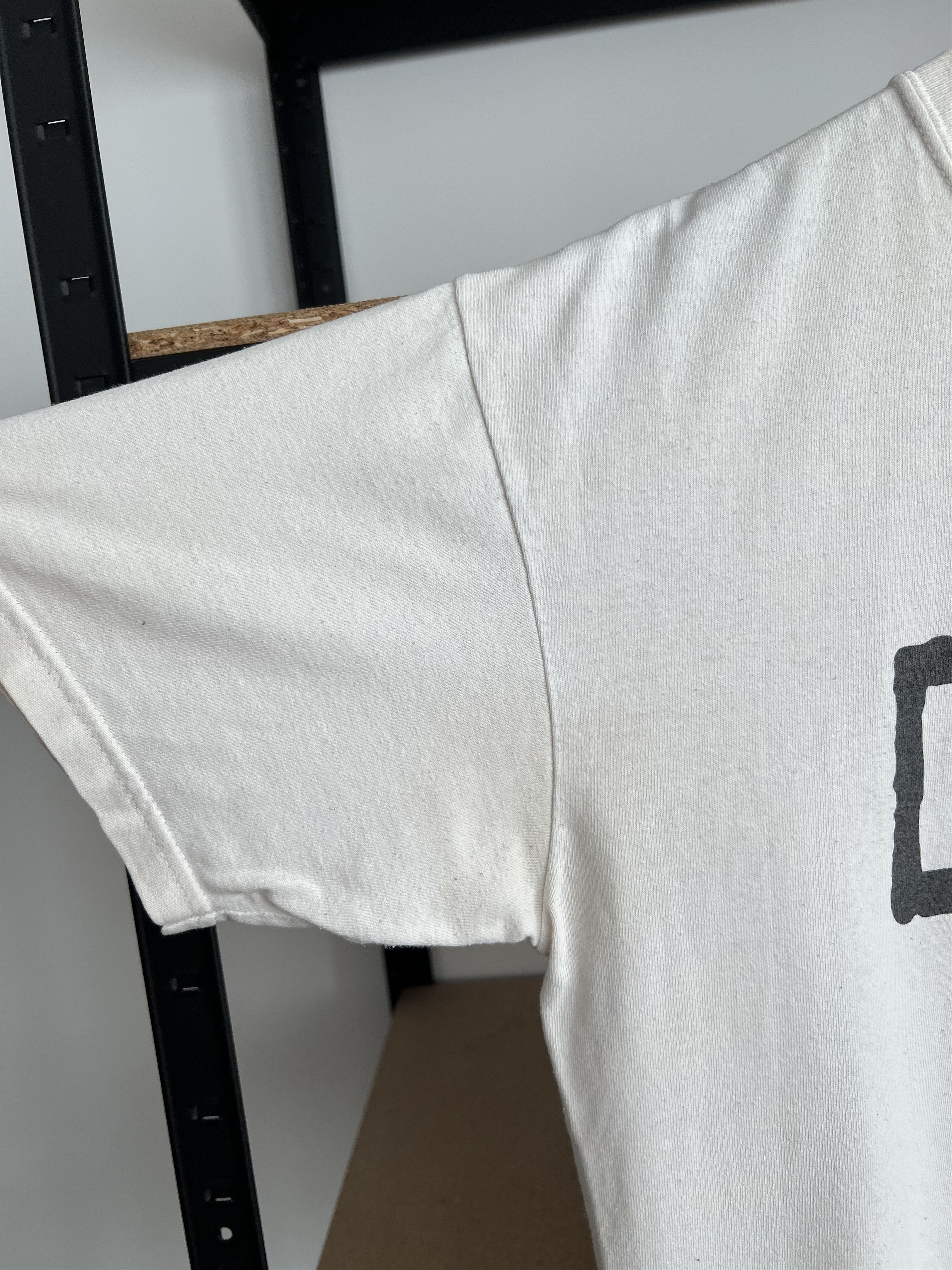 Band Tees Vintage 2000s Oasis Britpop White T-shirt Size US M / EU 48-50 / 2 - 7 Thumbnail