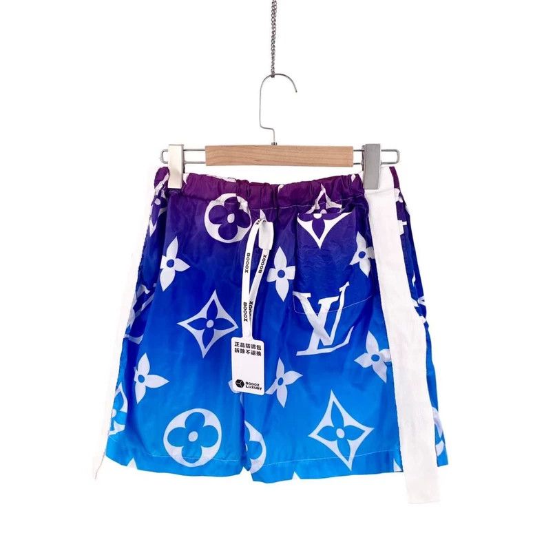 Louis Vuitton Louis Vuitton Nylon Blue Gradient Print Shorts Size US 36 / EU 52 - 2 Thumbnail