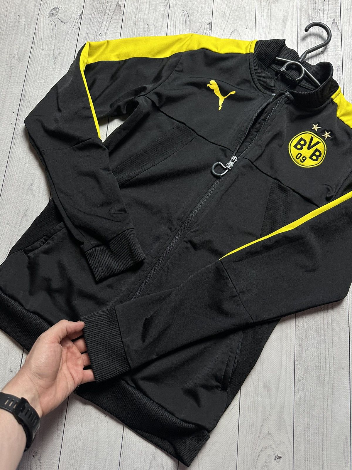 Puma × Vintage Vintage puma soccer jacket Borussia Dortmund size S Size US S / EU 44-46 / 1 - 5 Thumbnail