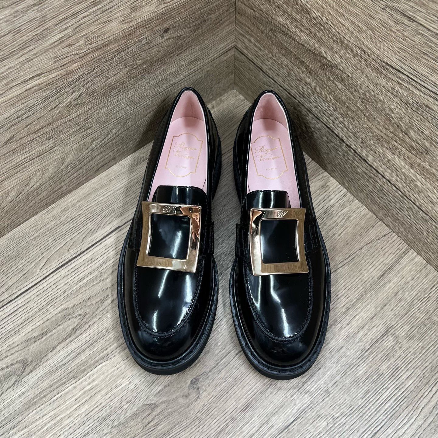 Roger Vivier Roger Vivier Retro Lowtop Sneakers us_8 Women Size US 8 / IT 38 - 1 Thumbnail