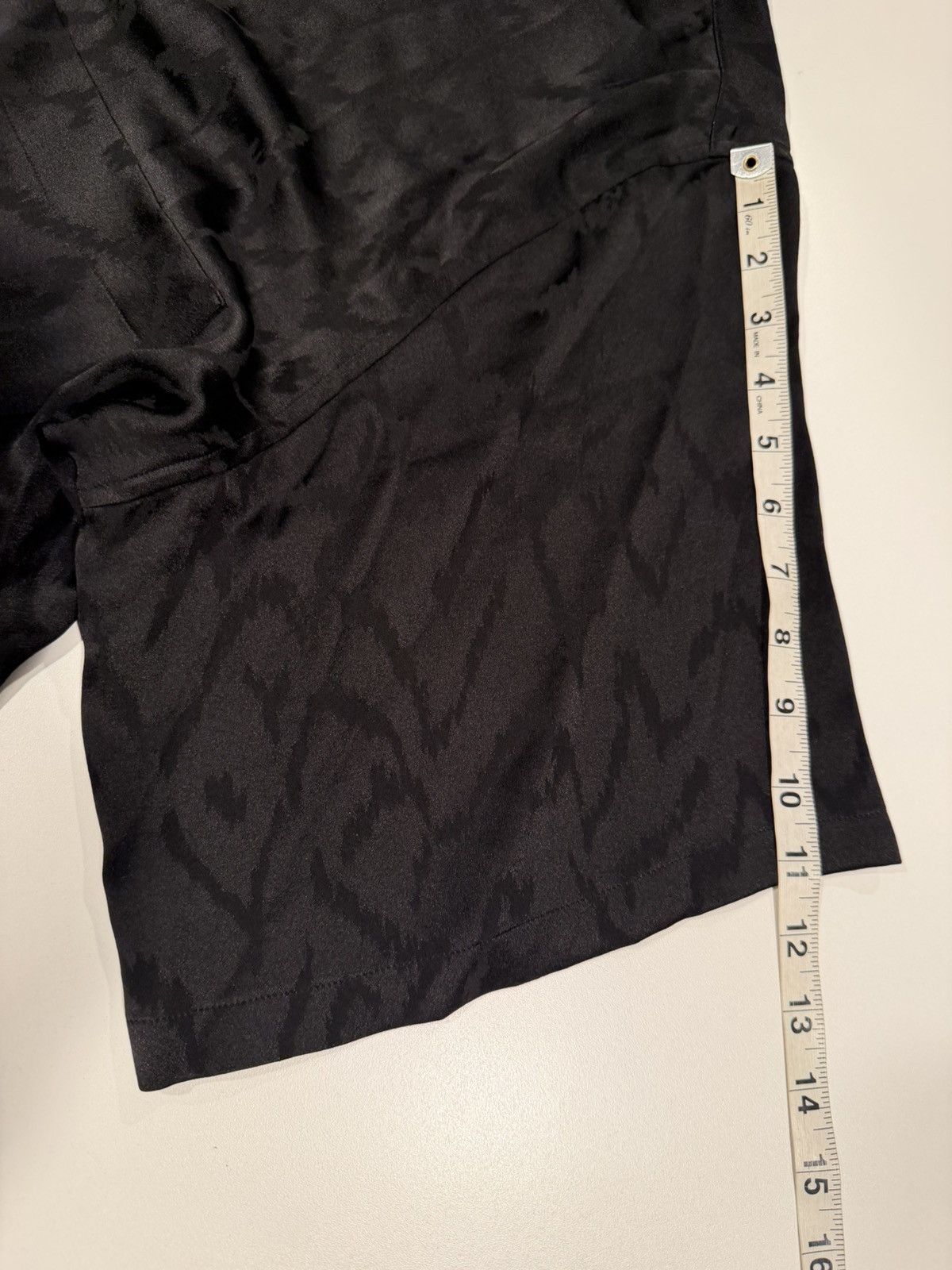 Saint Laurent Paris Saint laurent oversized silk shirt. 41/16. $1550 Size US XL / EU 56 / 4 - 6 Thumbnail