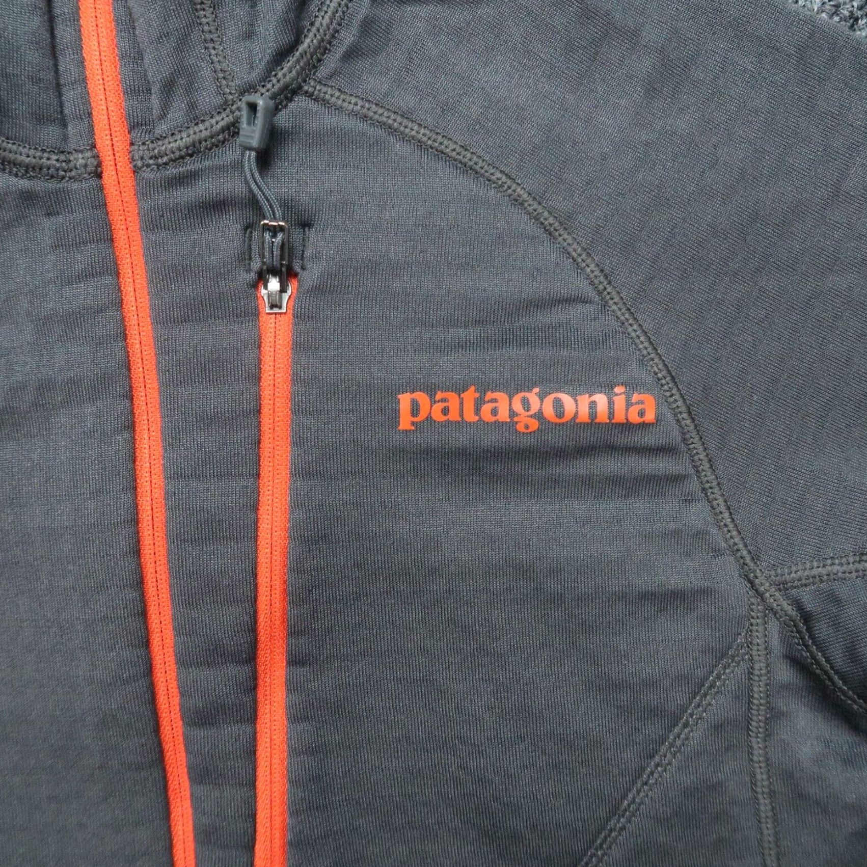 Patagonia VINTAGE Patagonia Hoodie Jacket Men XS Gray R1 Hoody Zip Pullover Fleece Knit Zip Closure Pockets Hooded Size US XS / EU 42 / 0 - 4 Thumbnail