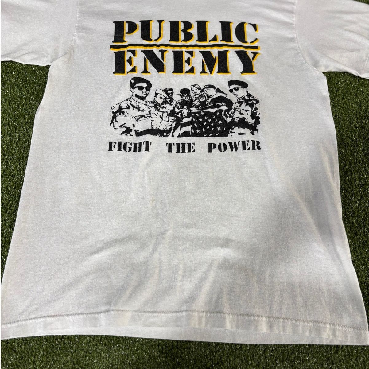 Vintage vintage 90s single stitch Public enemy fight the power rap t Size US L / EU 52-54 / 3 - 5 Thumbnail