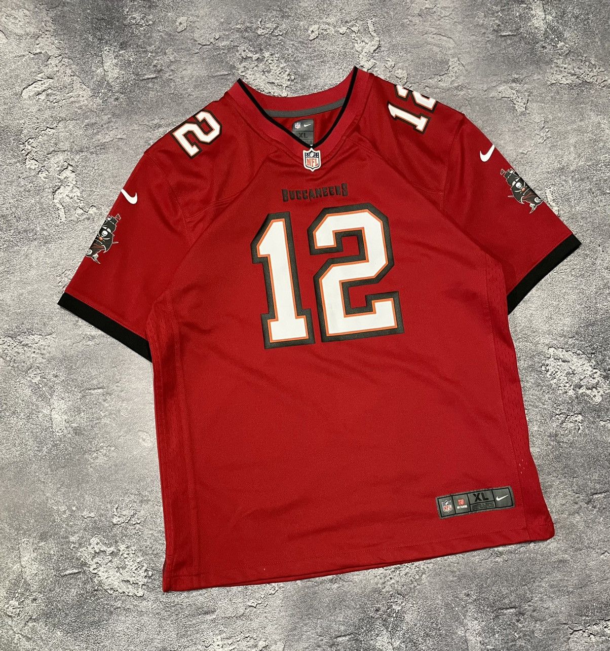 NFL Vintage Nike Tampa Bay Buccaneers #12 Tom Brady NFL Jersey Size US XL / EU 56 / 4 - 3 Thumbnail